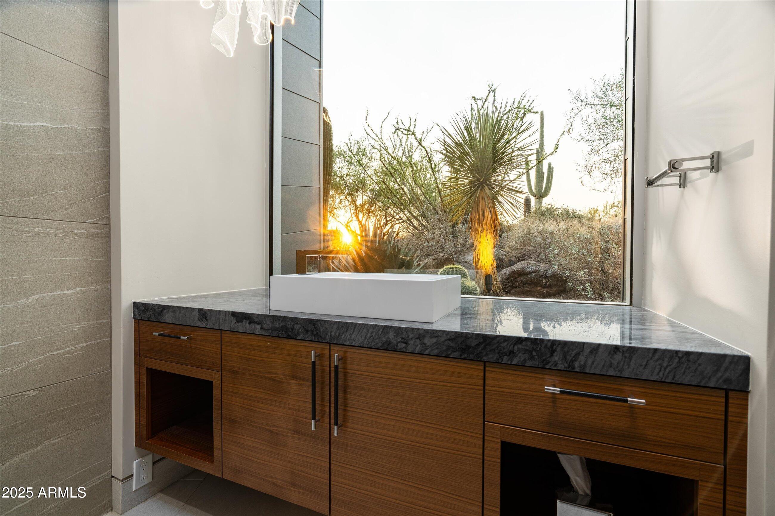 ESTANCIA - Residential