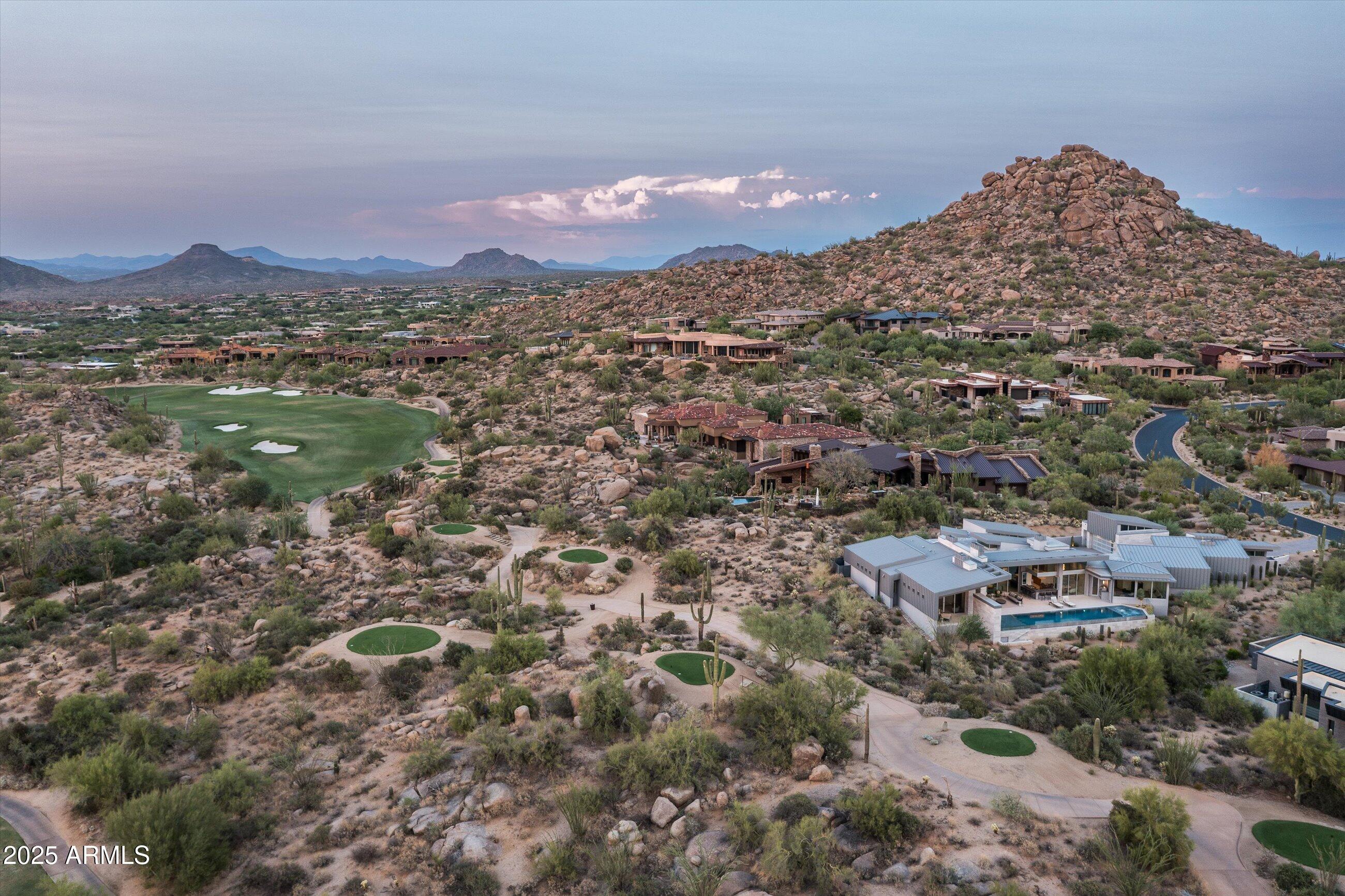 ESTANCIA - Residential