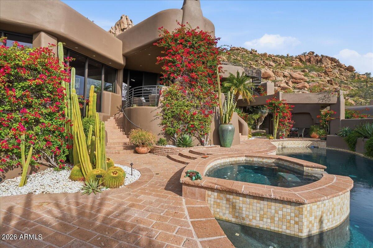 DESERT HIGHLANDS - Residential