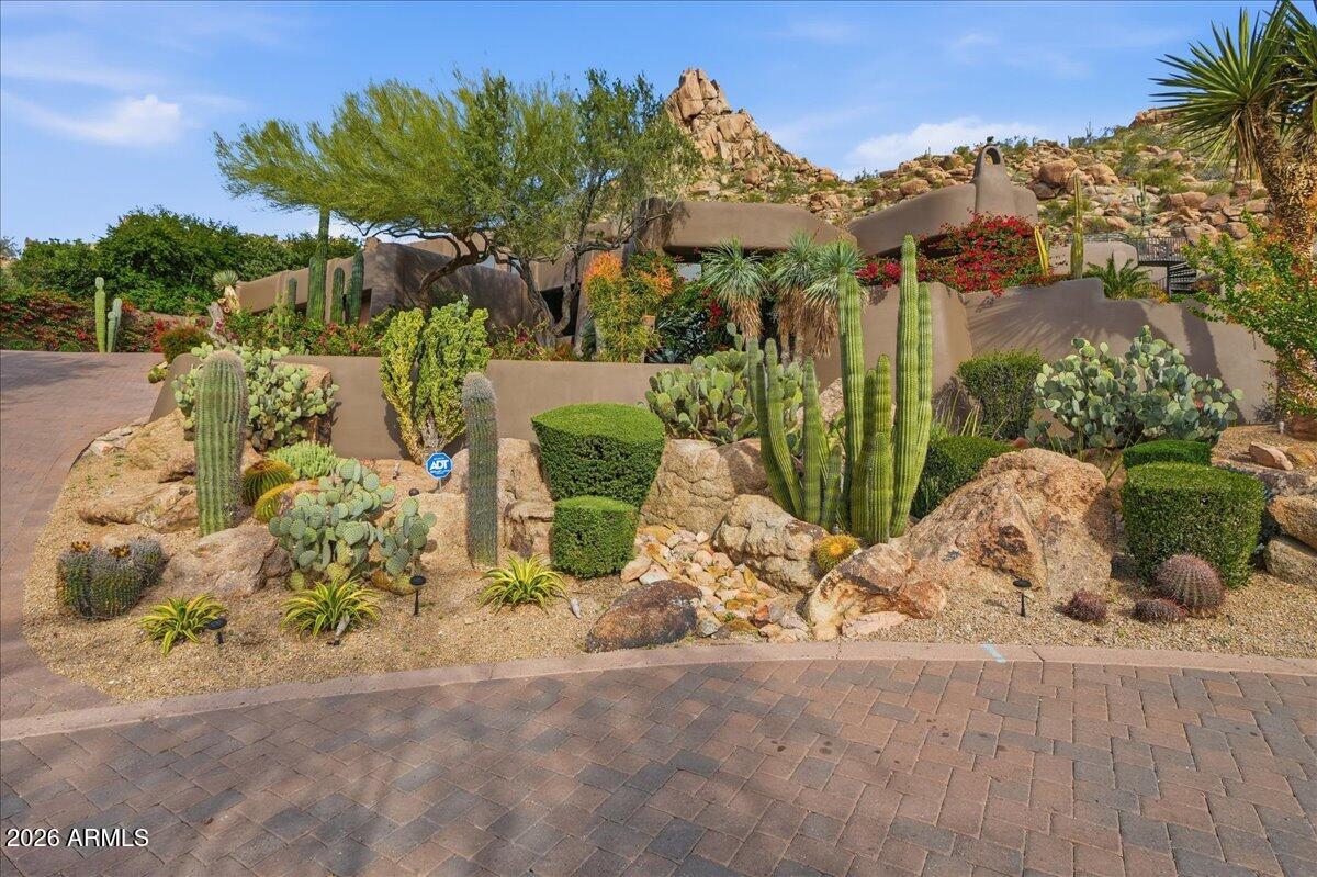 DESERT HIGHLANDS - Residential