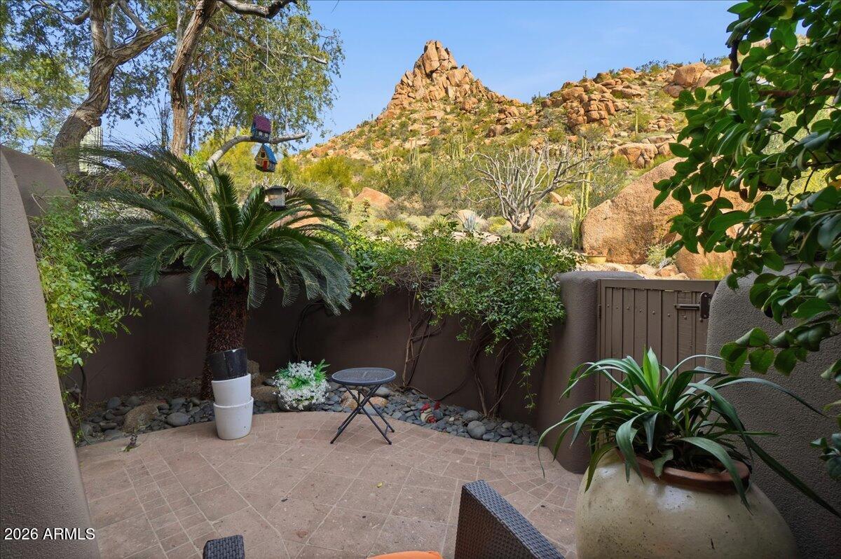 DESERT HIGHLANDS - Residential