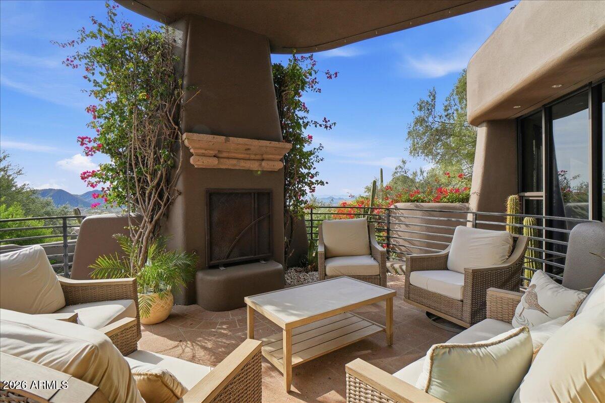 DESERT HIGHLANDS - Residential
