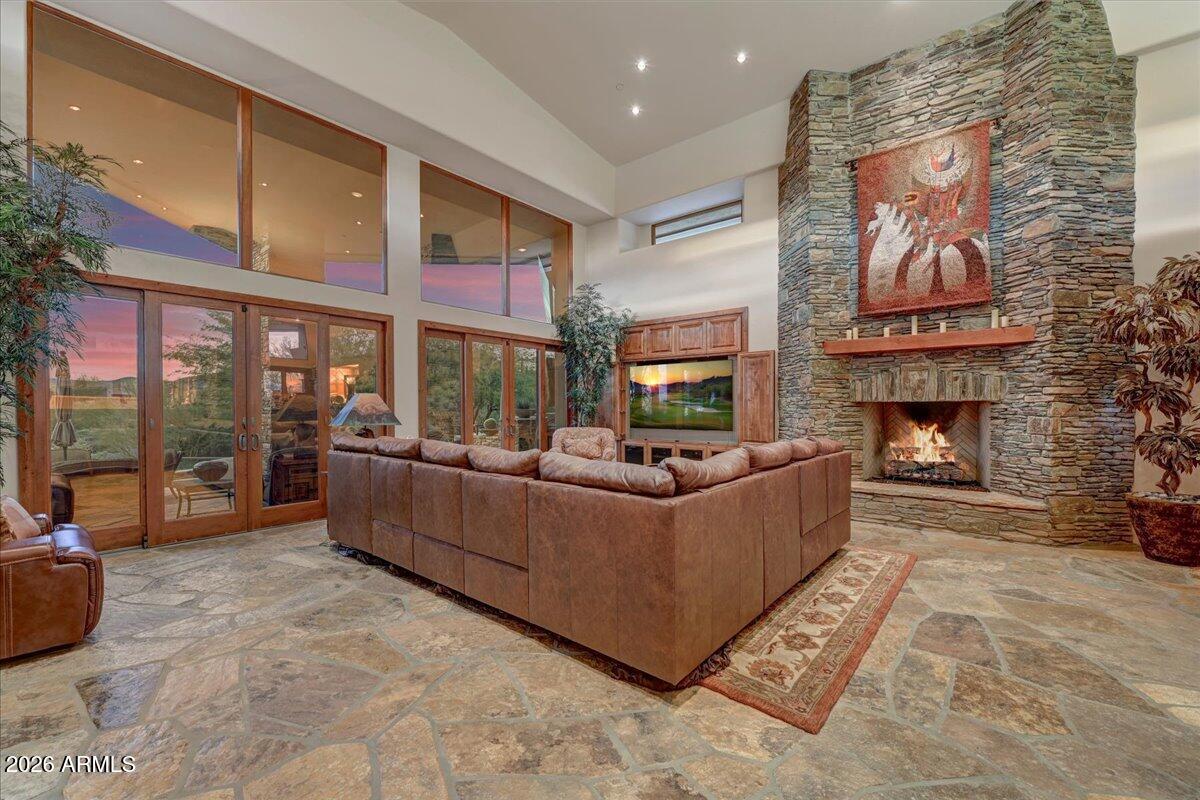 DESERT MOUNTAIN - Residential