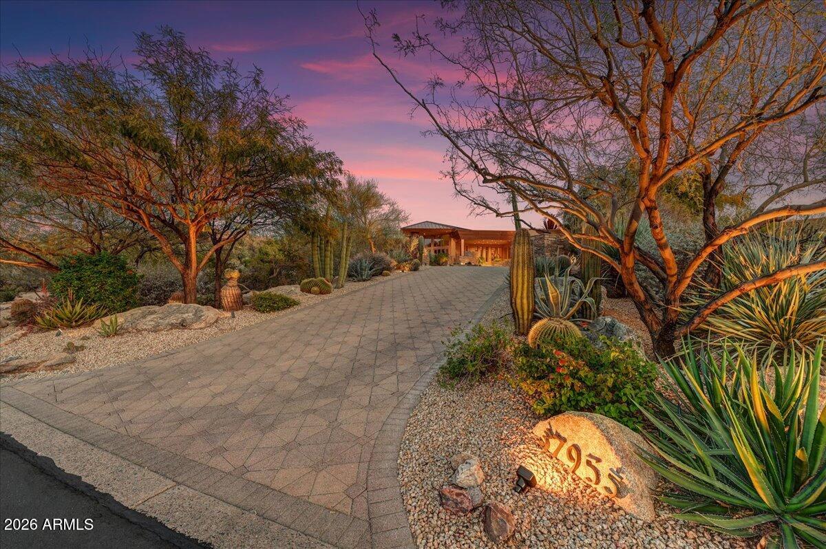 DESERT MOUNTAIN - Residential