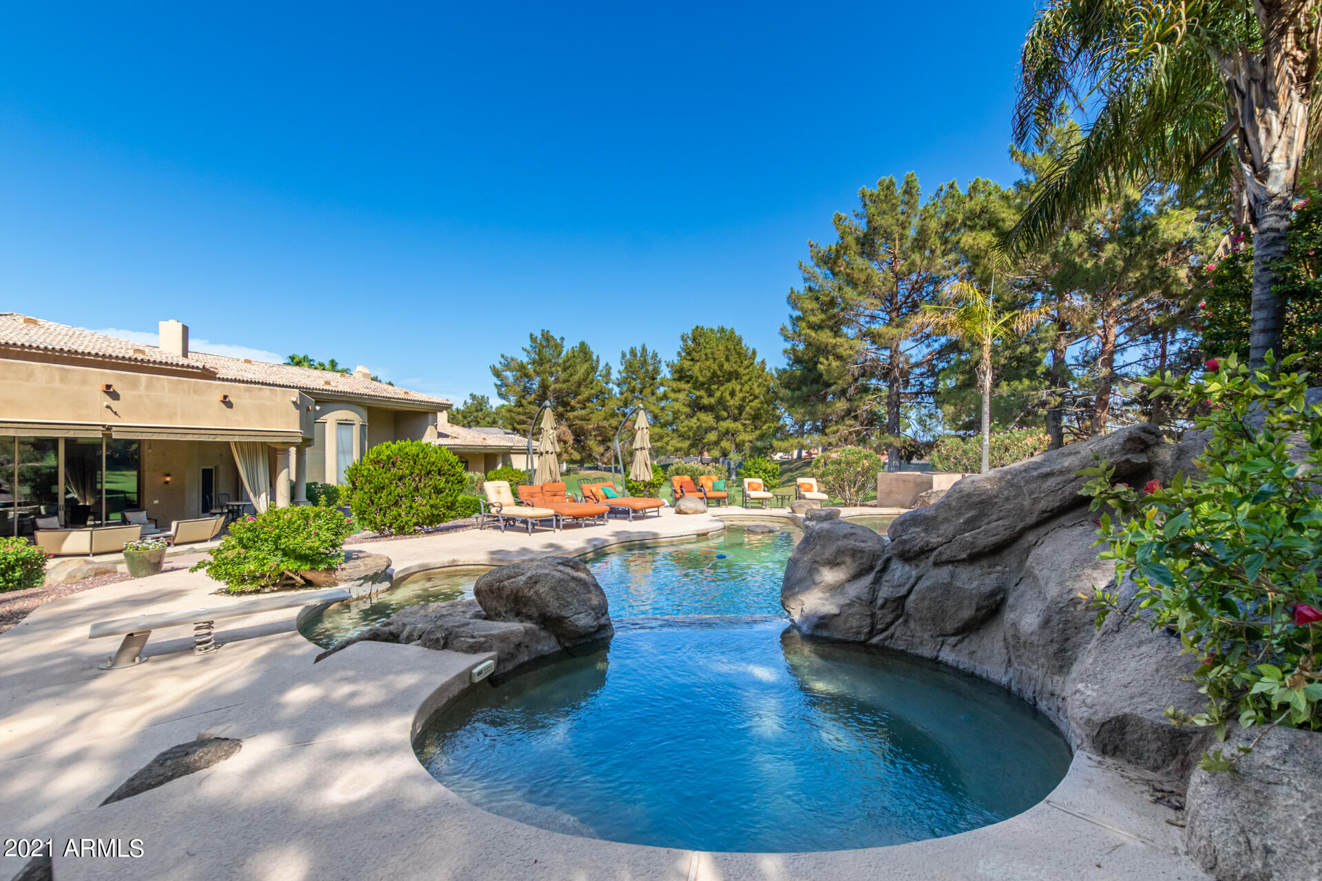 OAKWOOD HILLS ESTATES - Residential