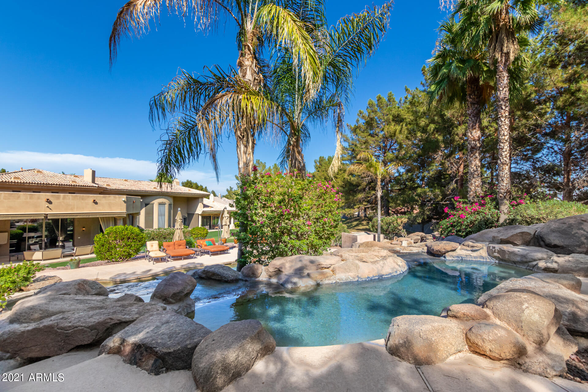 OAKWOOD HILLS ESTATES - Residential