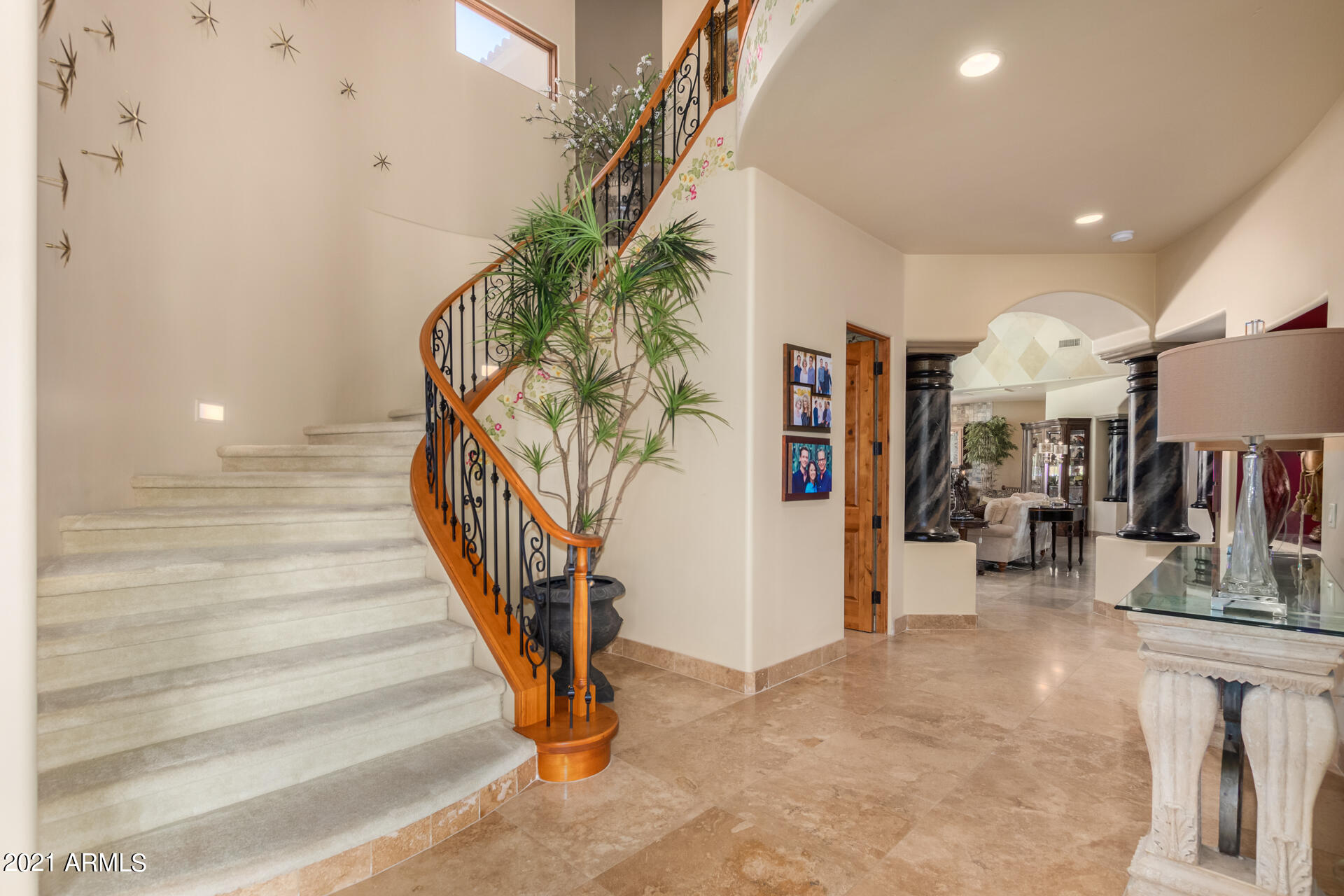 OAKWOOD HILLS ESTATES - Residential