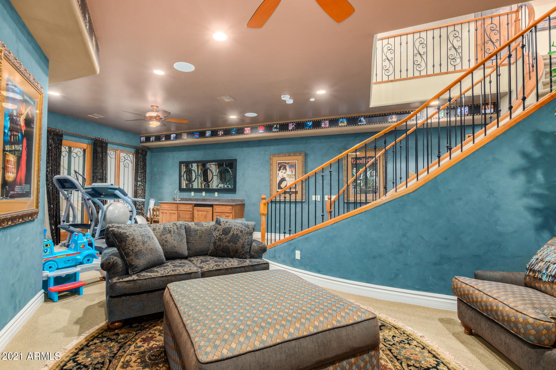 OAKWOOD HILLS ESTATES - Residential