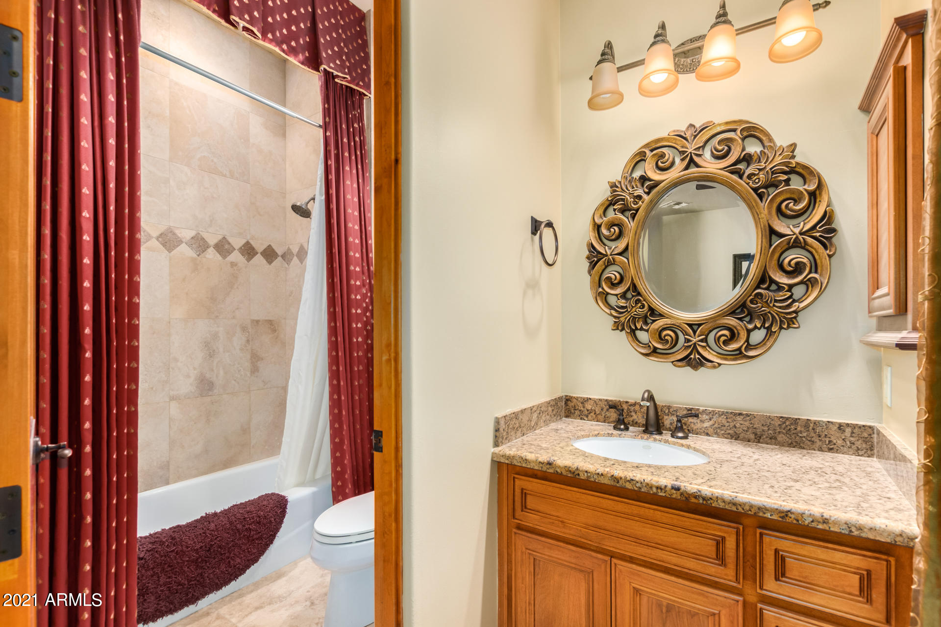 OAKWOOD HILLS ESTATES - Residential