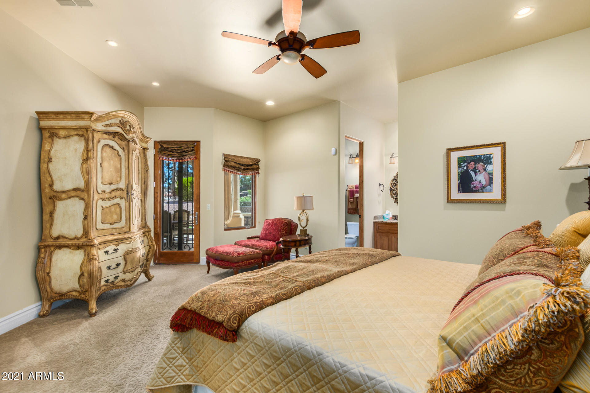 OAKWOOD HILLS ESTATES - Residential