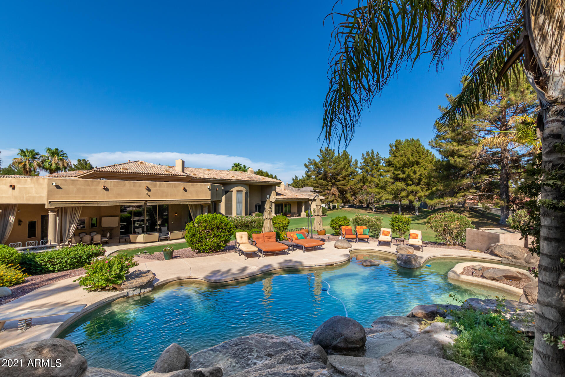 OAKWOOD HILLS ESTATES - Residential