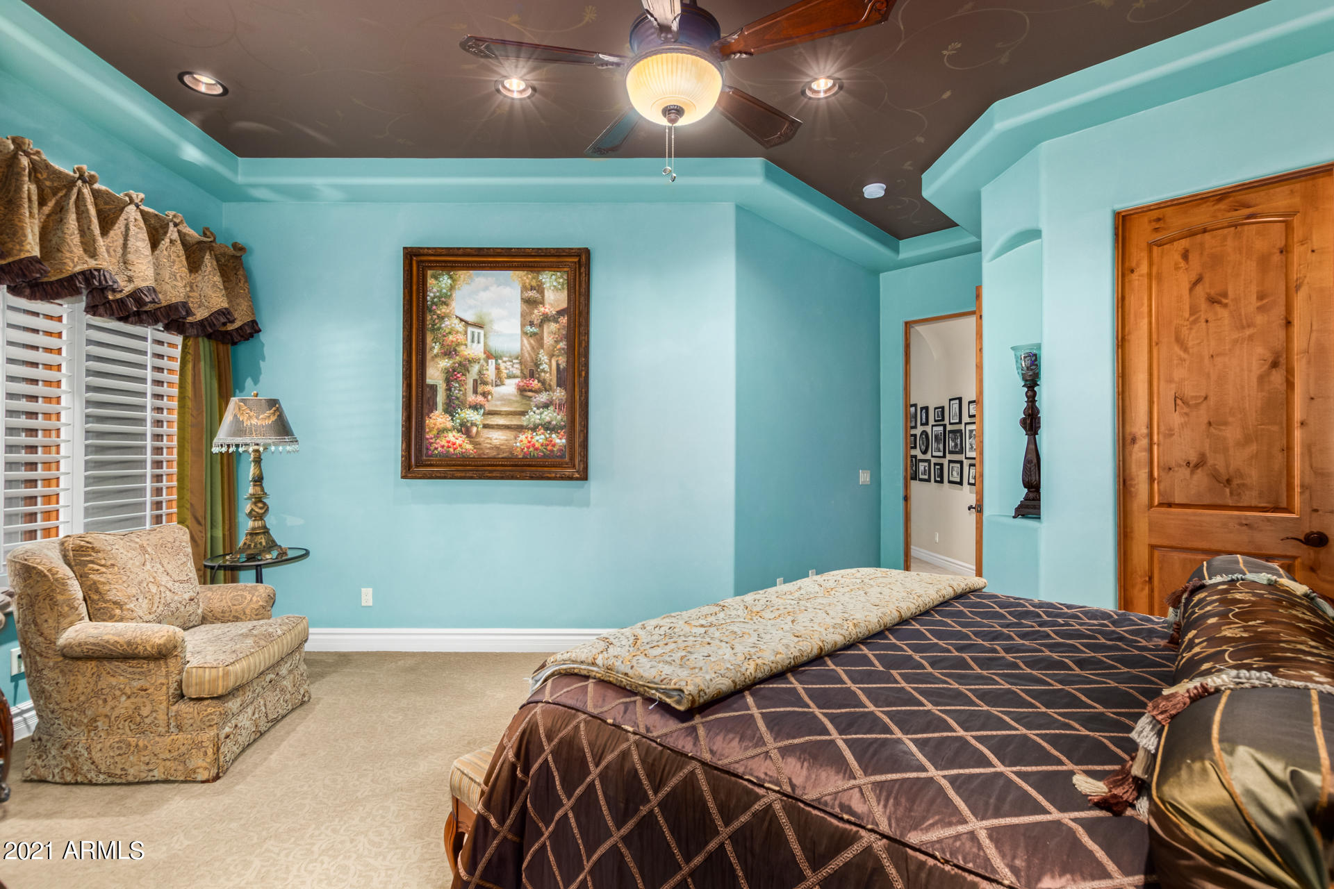 OAKWOOD HILLS ESTATES - Residential