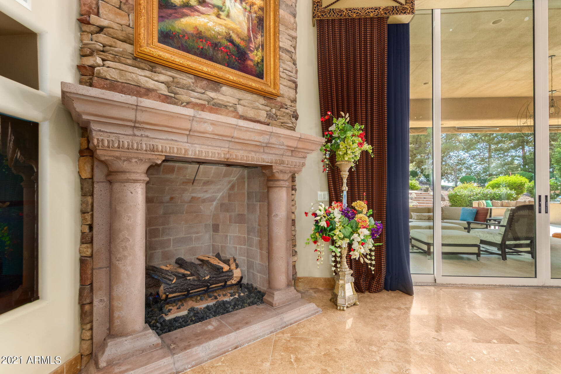 OAKWOOD HILLS ESTATES - Residential