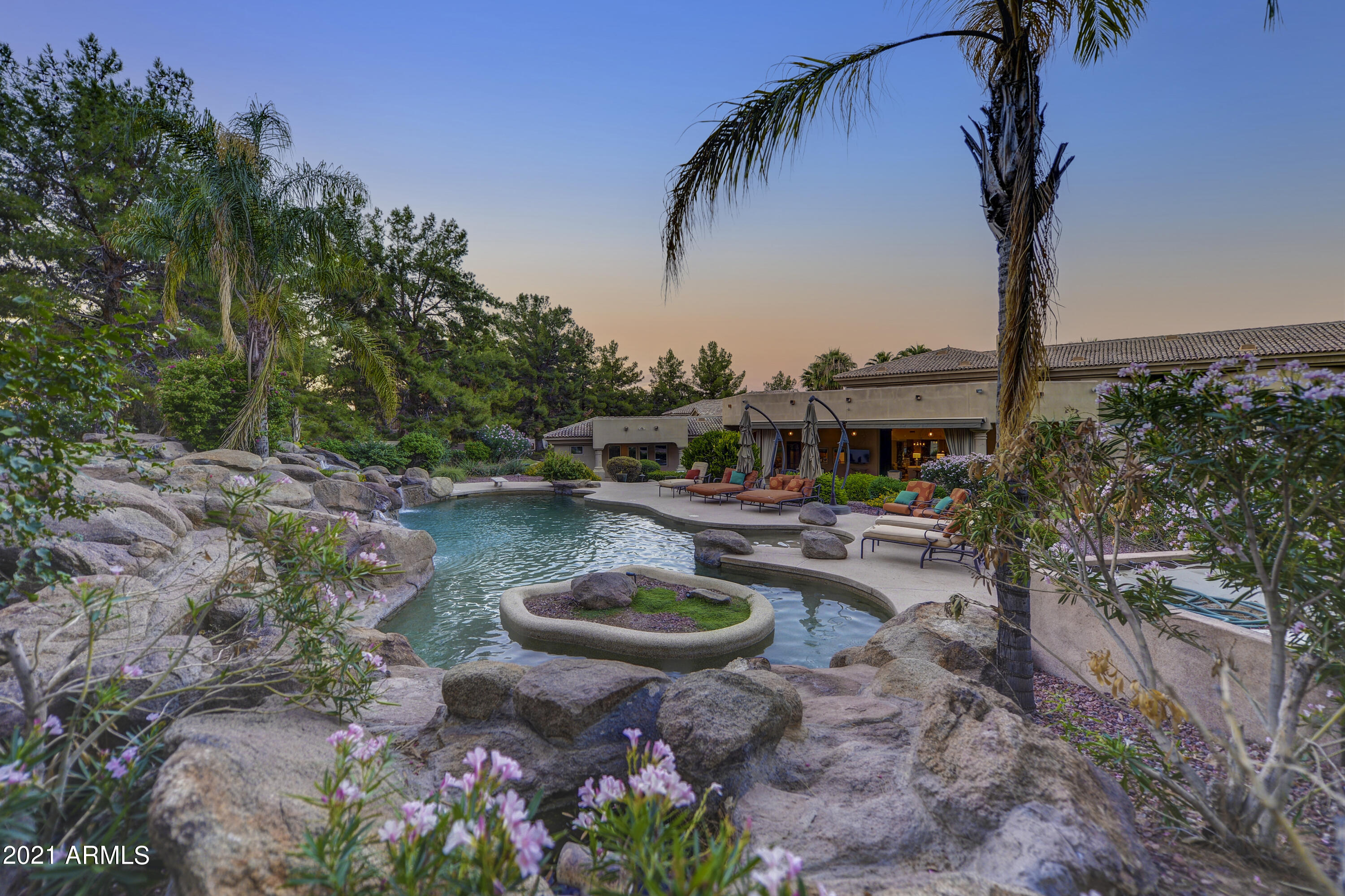 OAKWOOD HILLS ESTATES - Residential