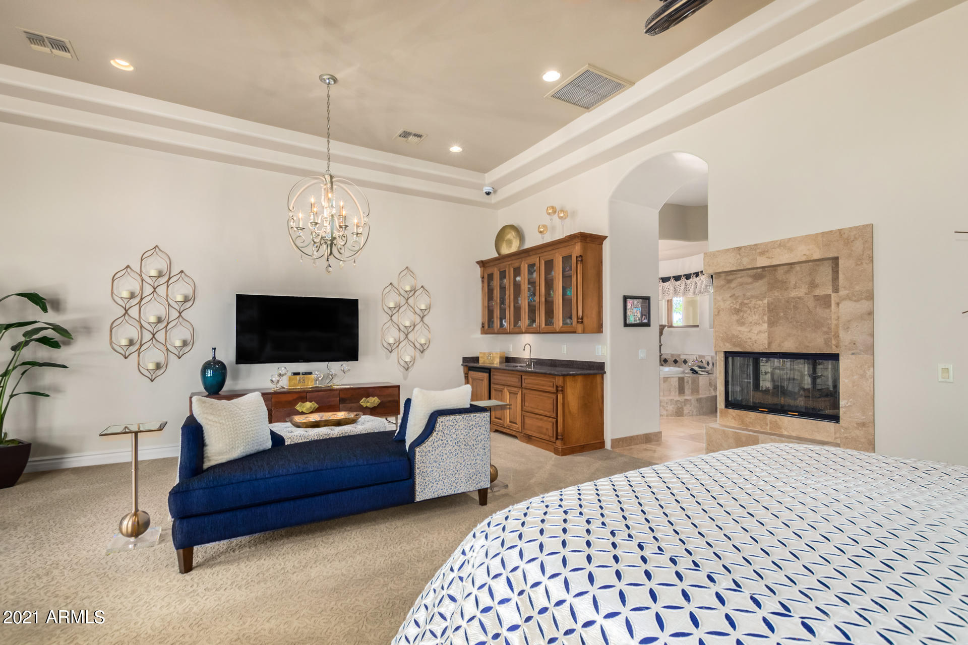 OAKWOOD HILLS ESTATES - Residential