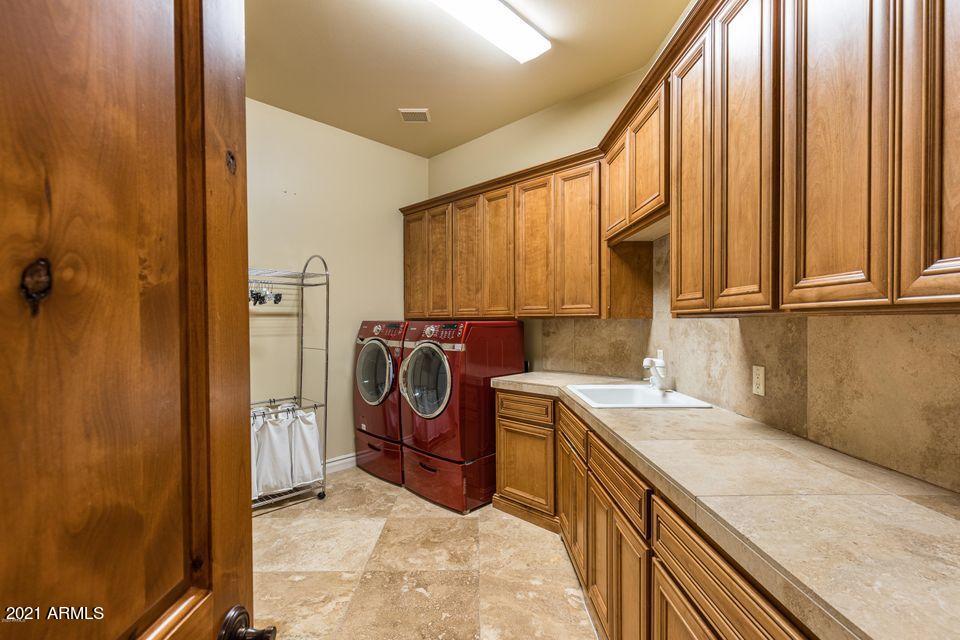 OAKWOOD HILLS ESTATES - Residential
