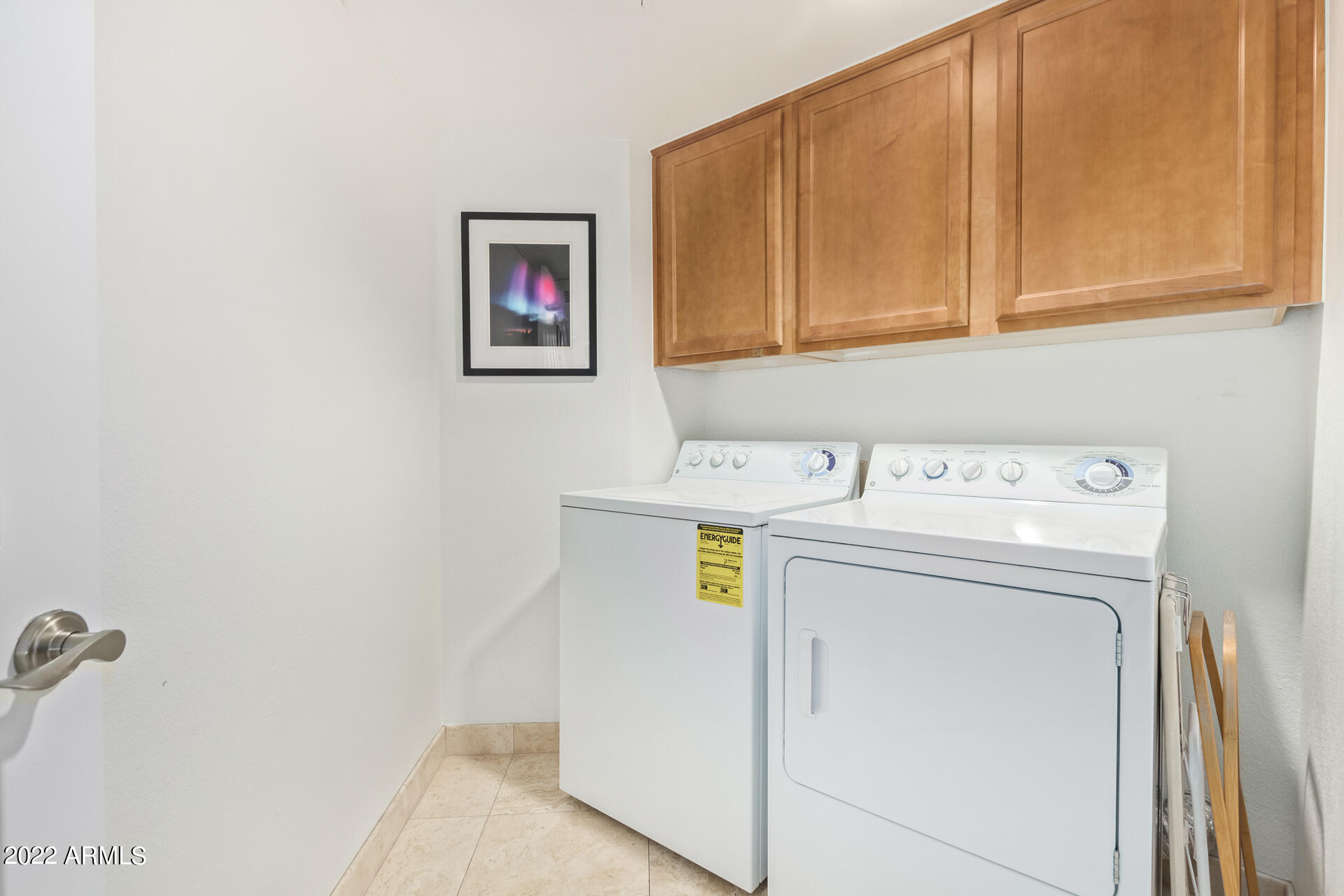 CAMELBACK FOUNTAINS CONDOMINIUMS - Residential Lease