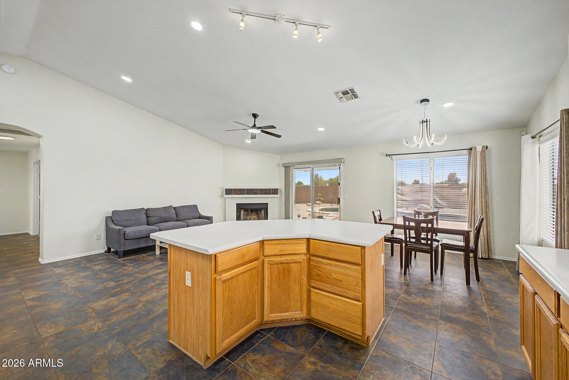 PARADISE COVE - Residential