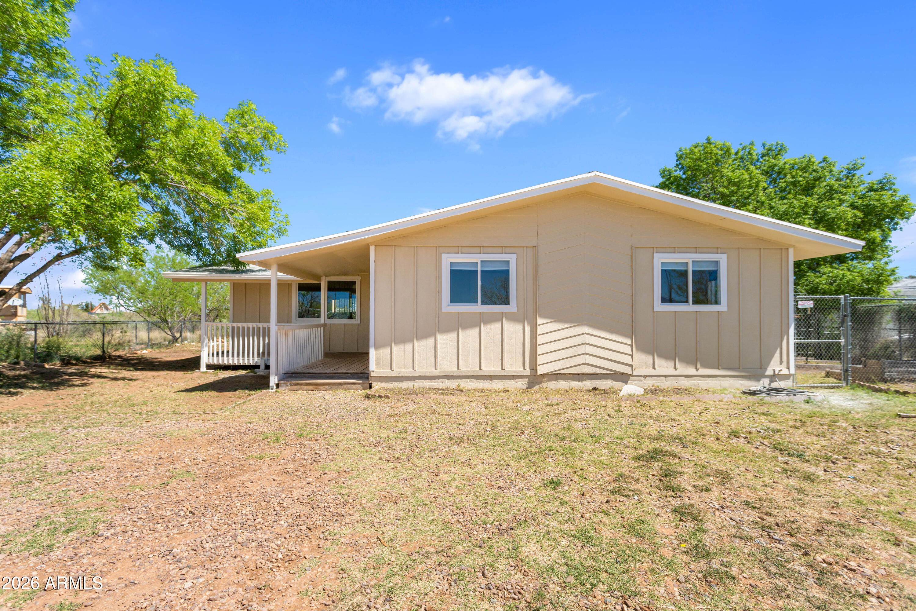 HODGINS ACRES - Residential