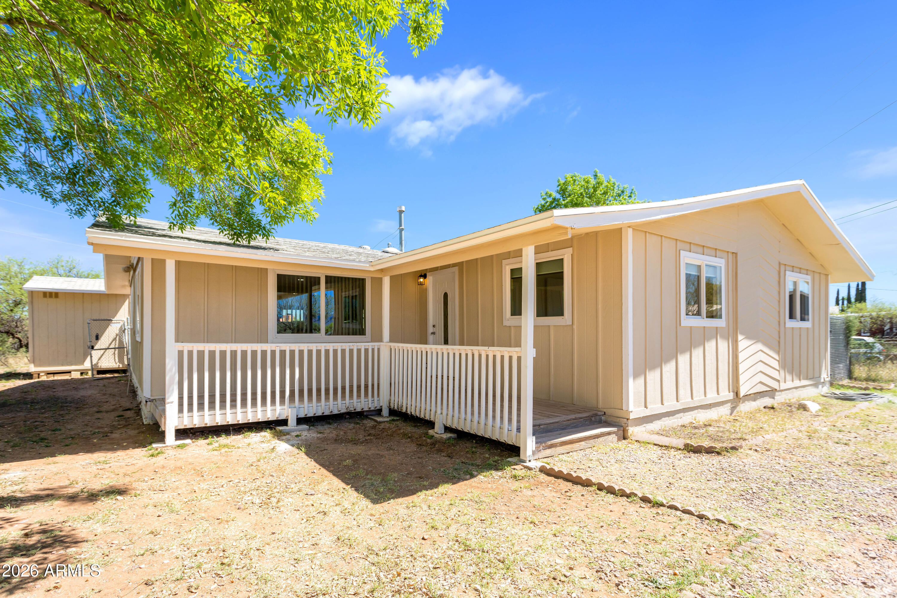 HODGINS ACRES - Residential