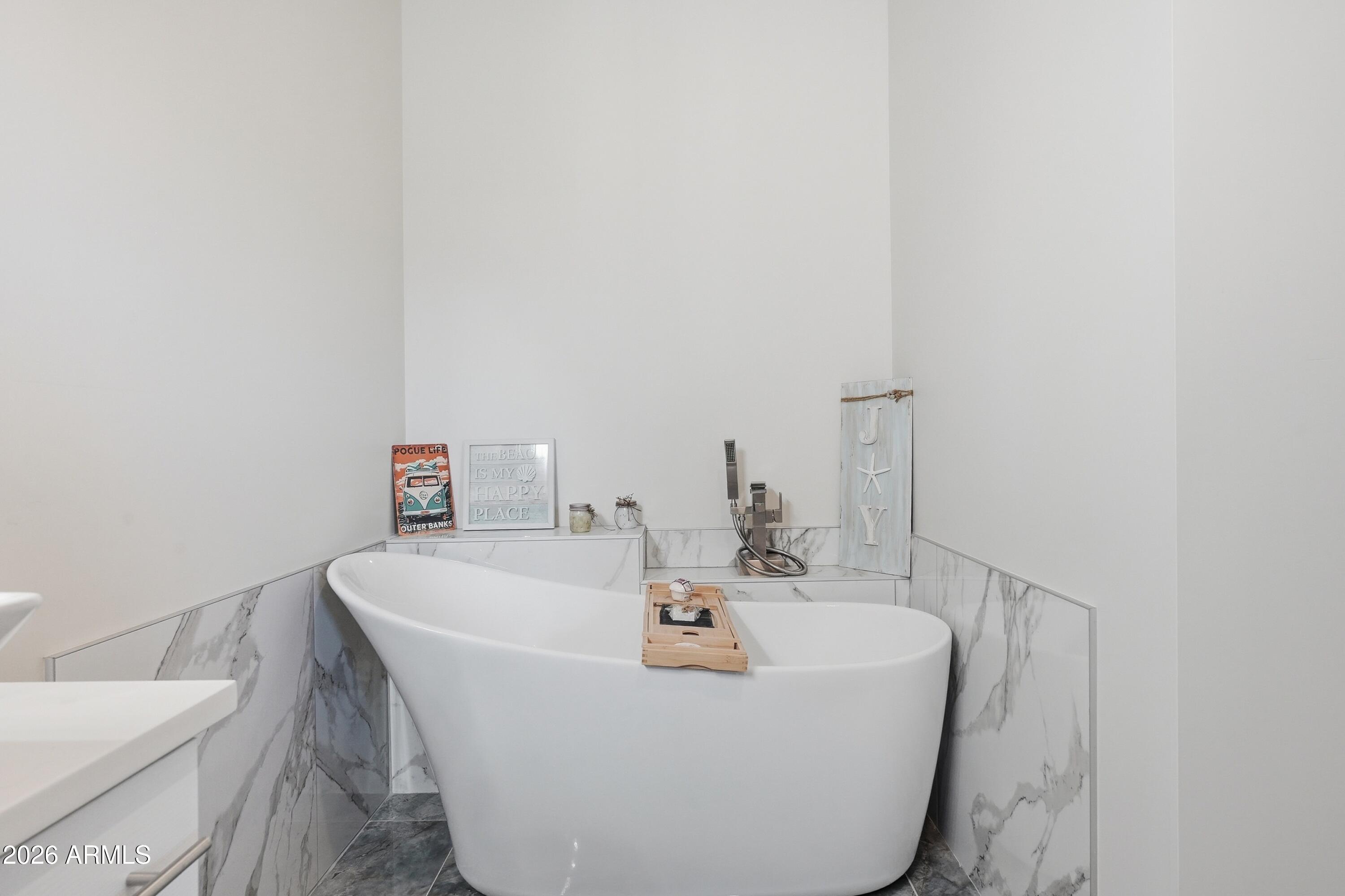 TONTO HILLS - Residential