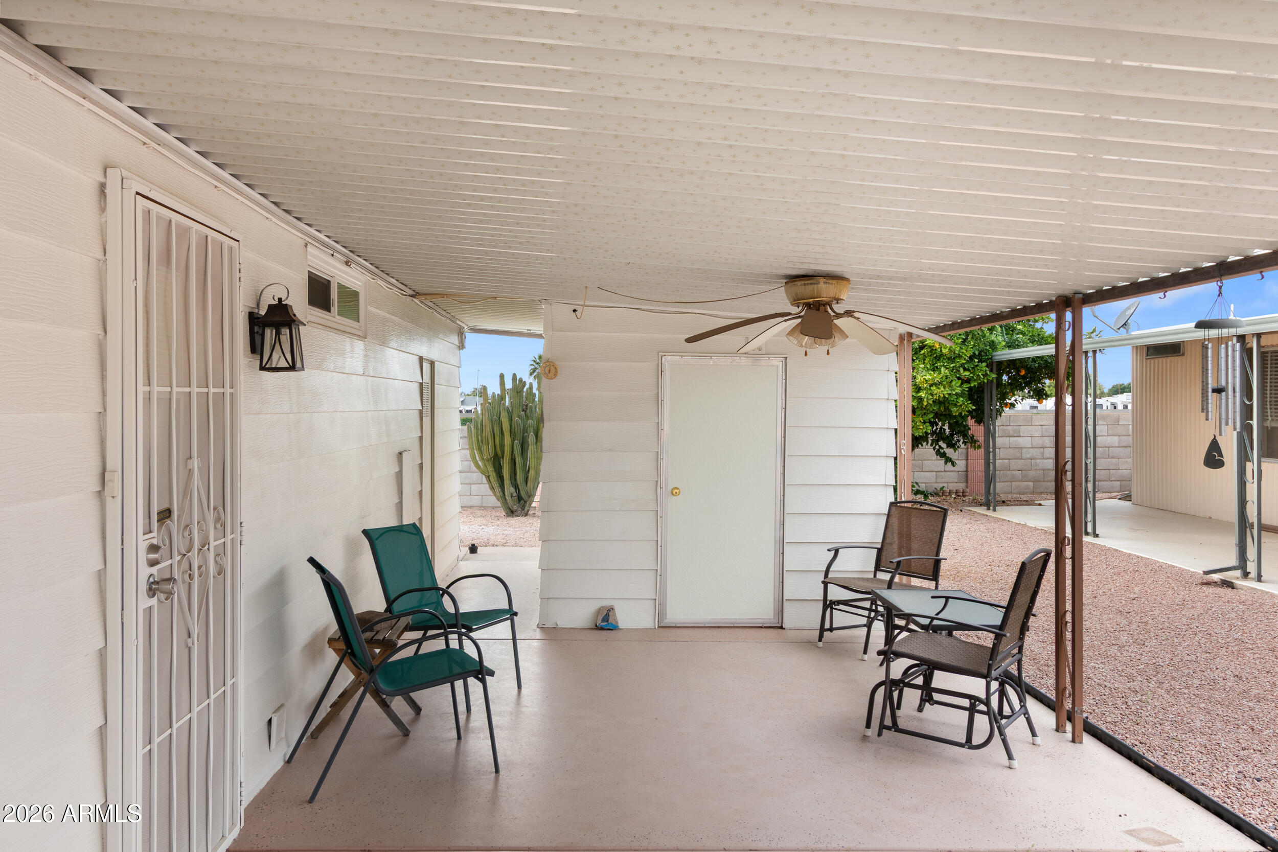 HOLIDAY PALMS 55+ COMMUNITY - Residential