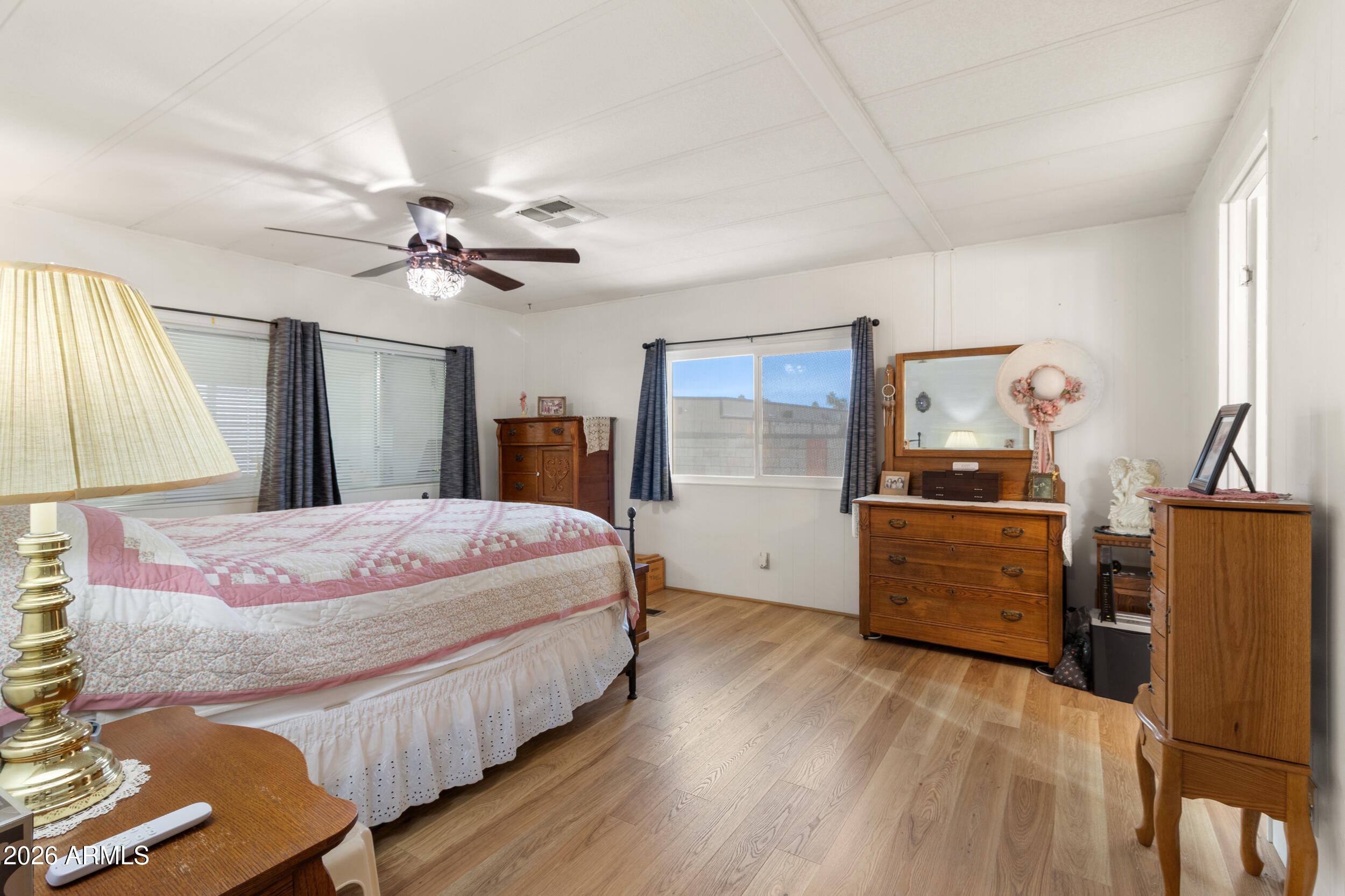 HOLIDAY PALMS 55+ COMMUNITY - Residential