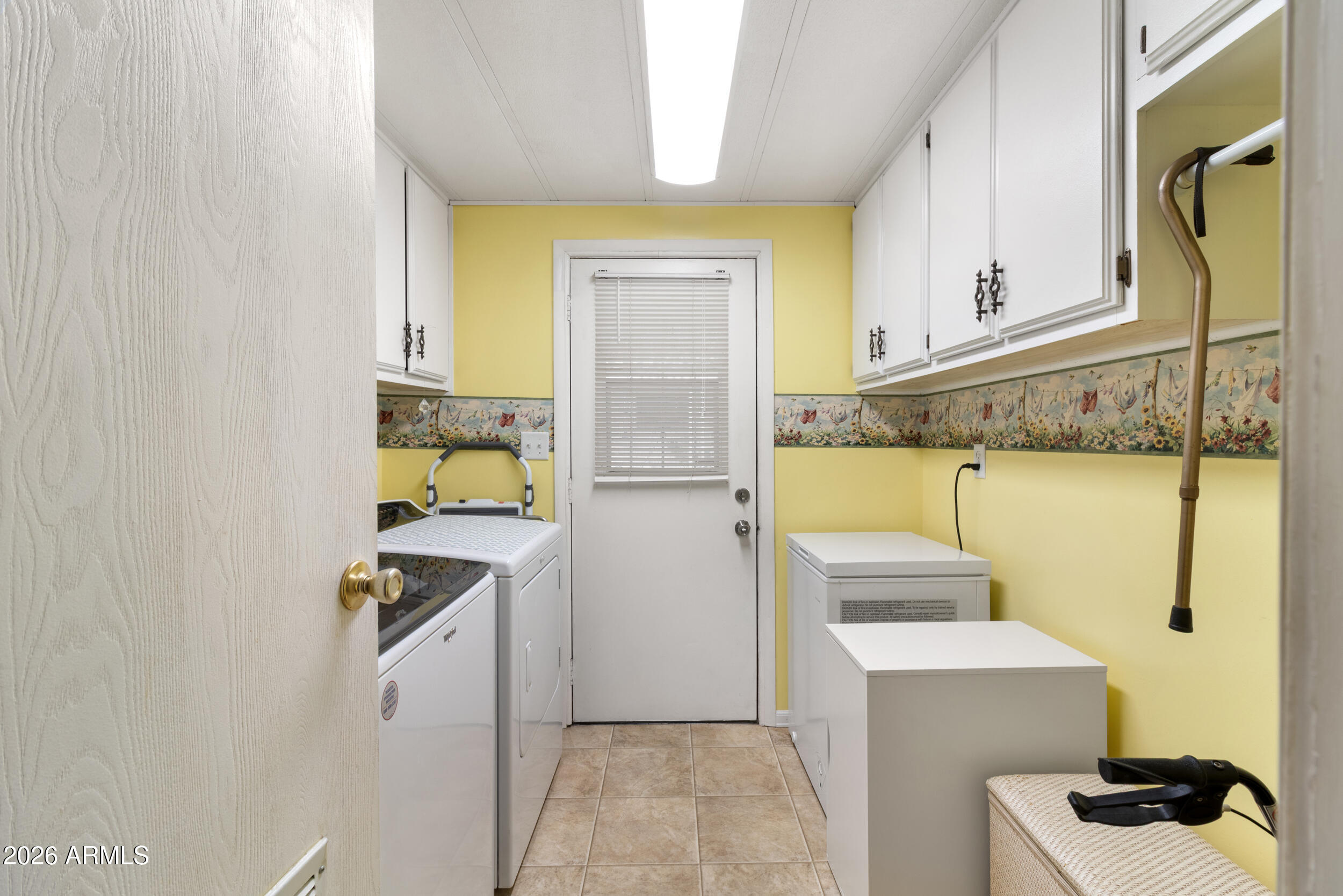 HOLIDAY PALMS 55+ COMMUNITY - Residential