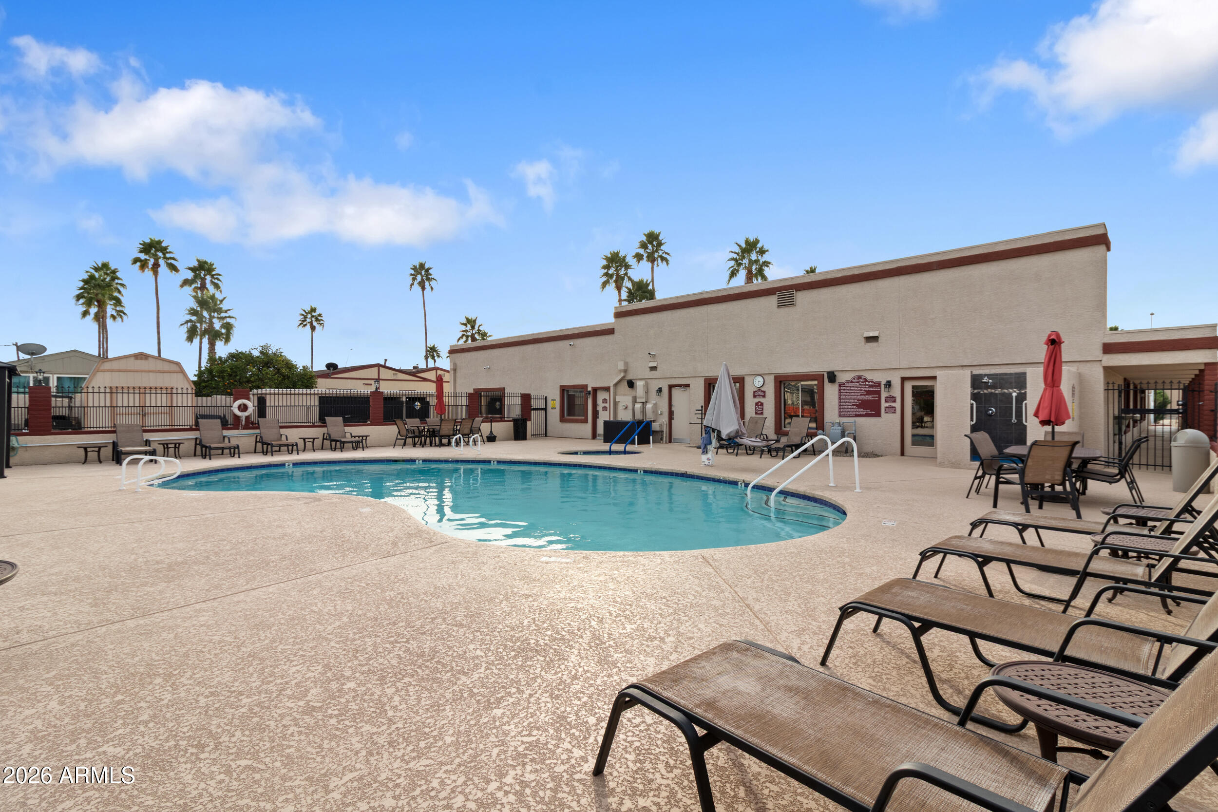HOLIDAY PALMS 55+ COMMUNITY - Residential