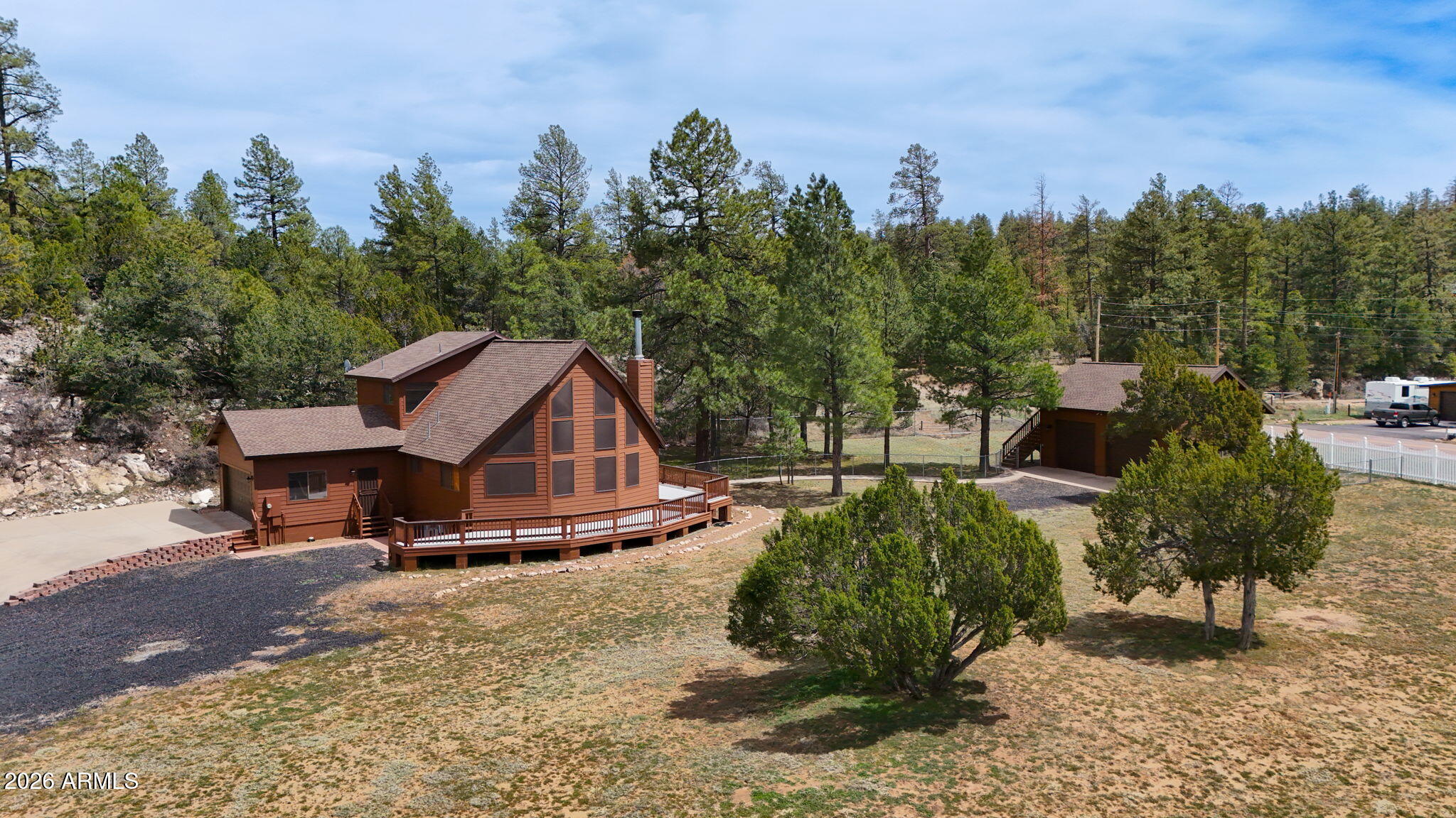 Custom Cabin on 3.505 acres - Residential