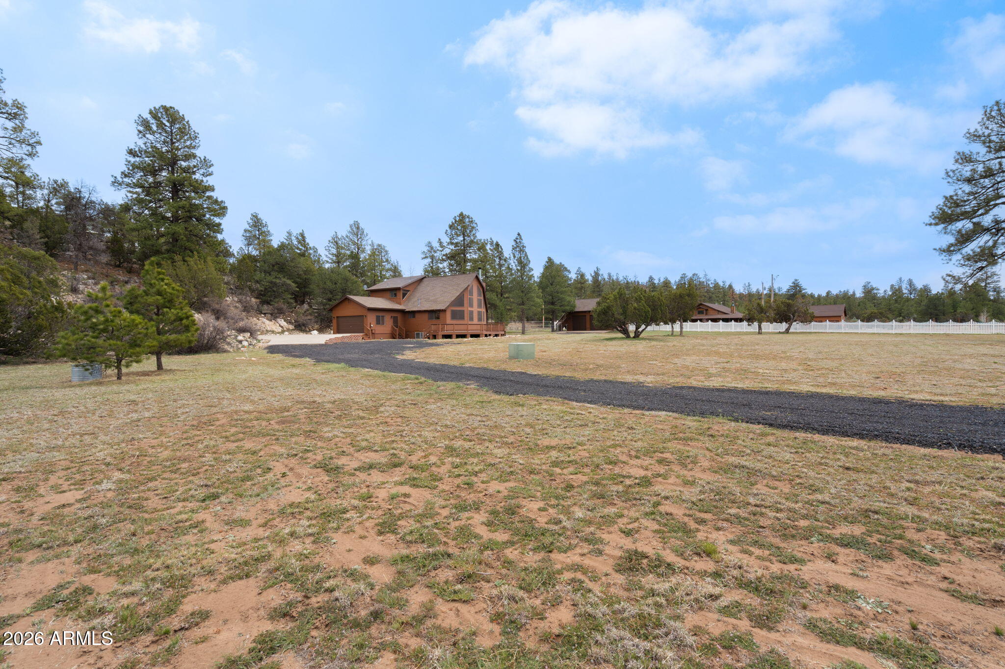 Custom Cabin on 3.505 acres - Residential