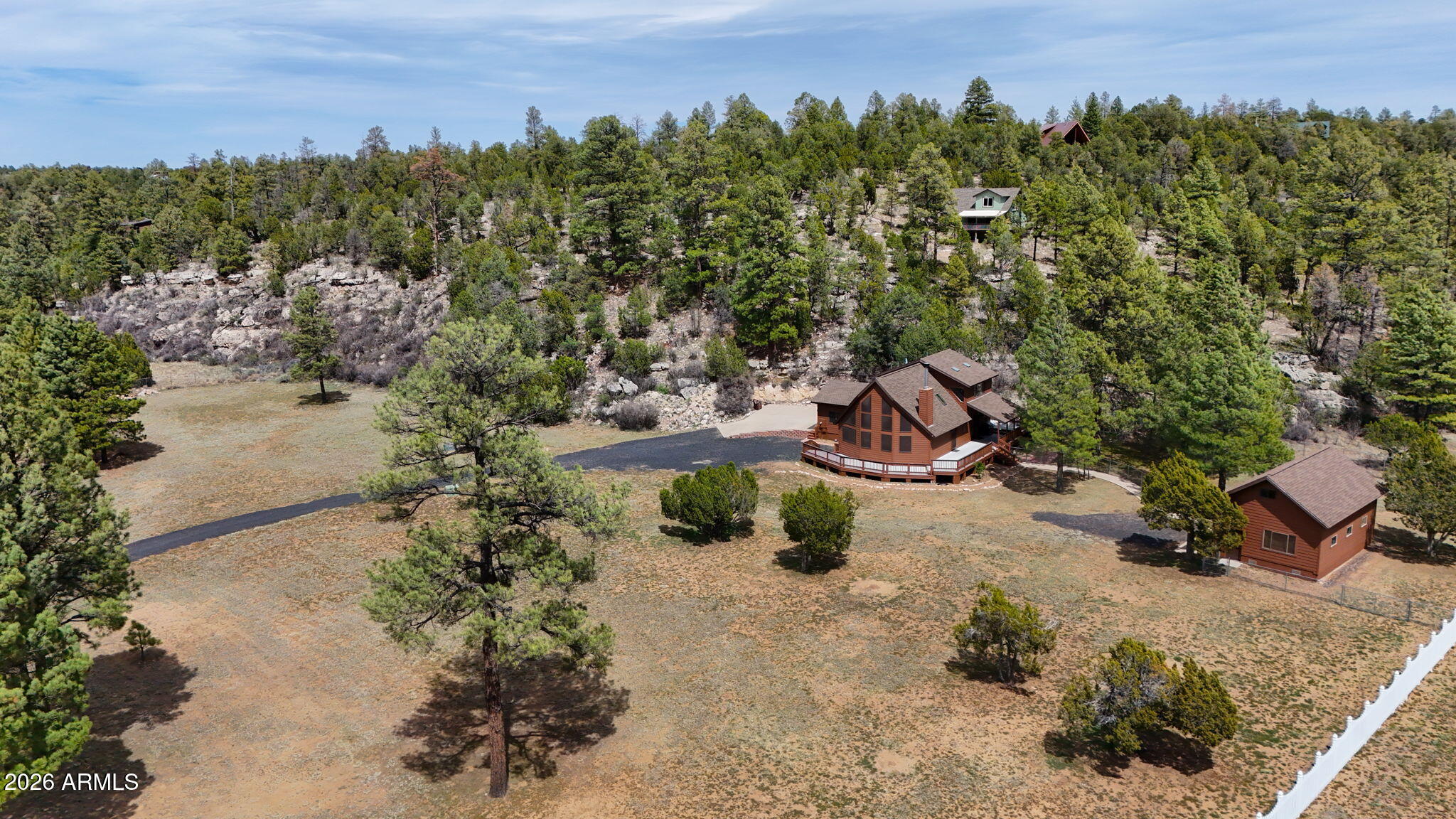 Custom Cabin on 3.505 acres - Residential