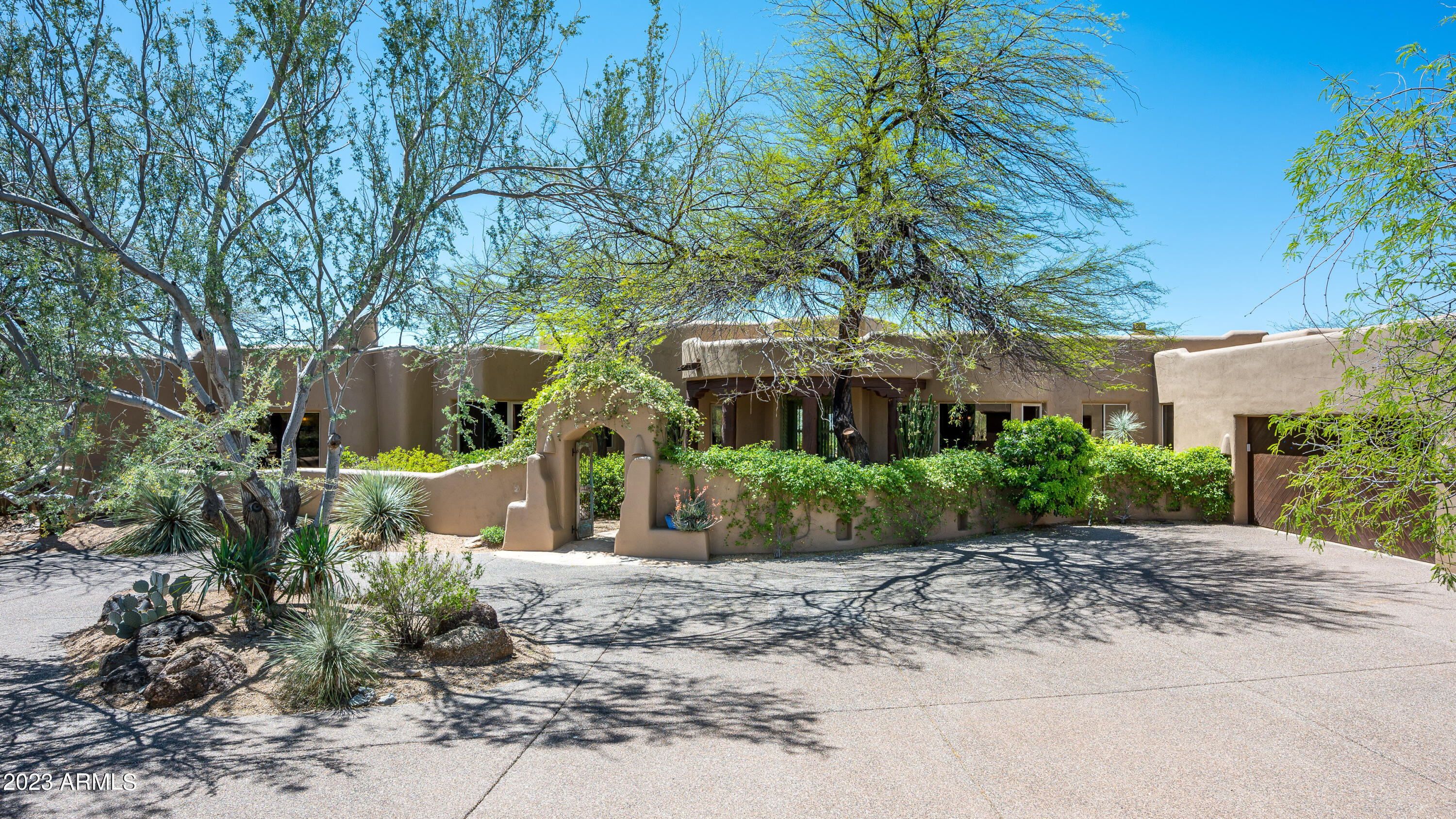 DESERT MOUNTAIN - Residential