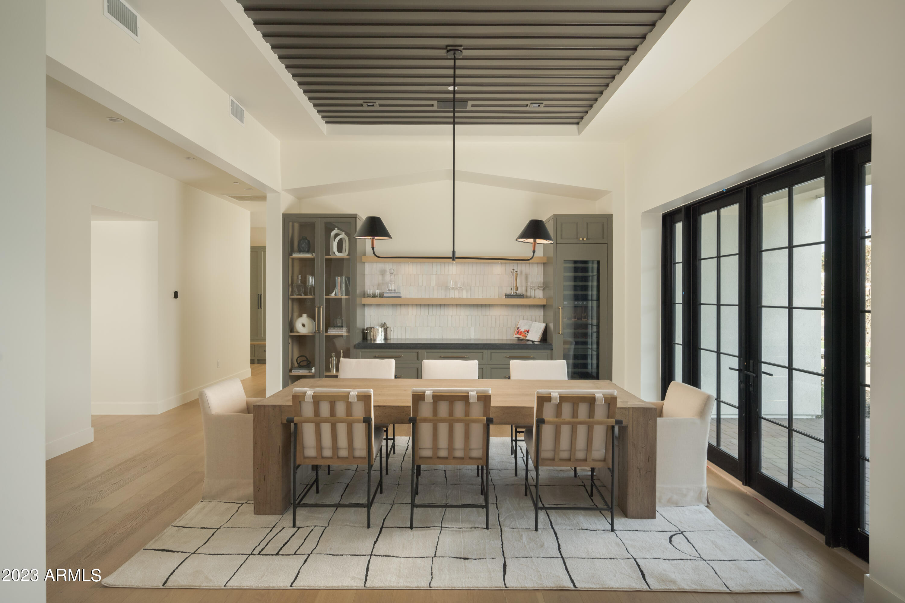 BOB-O-LINK - Residential