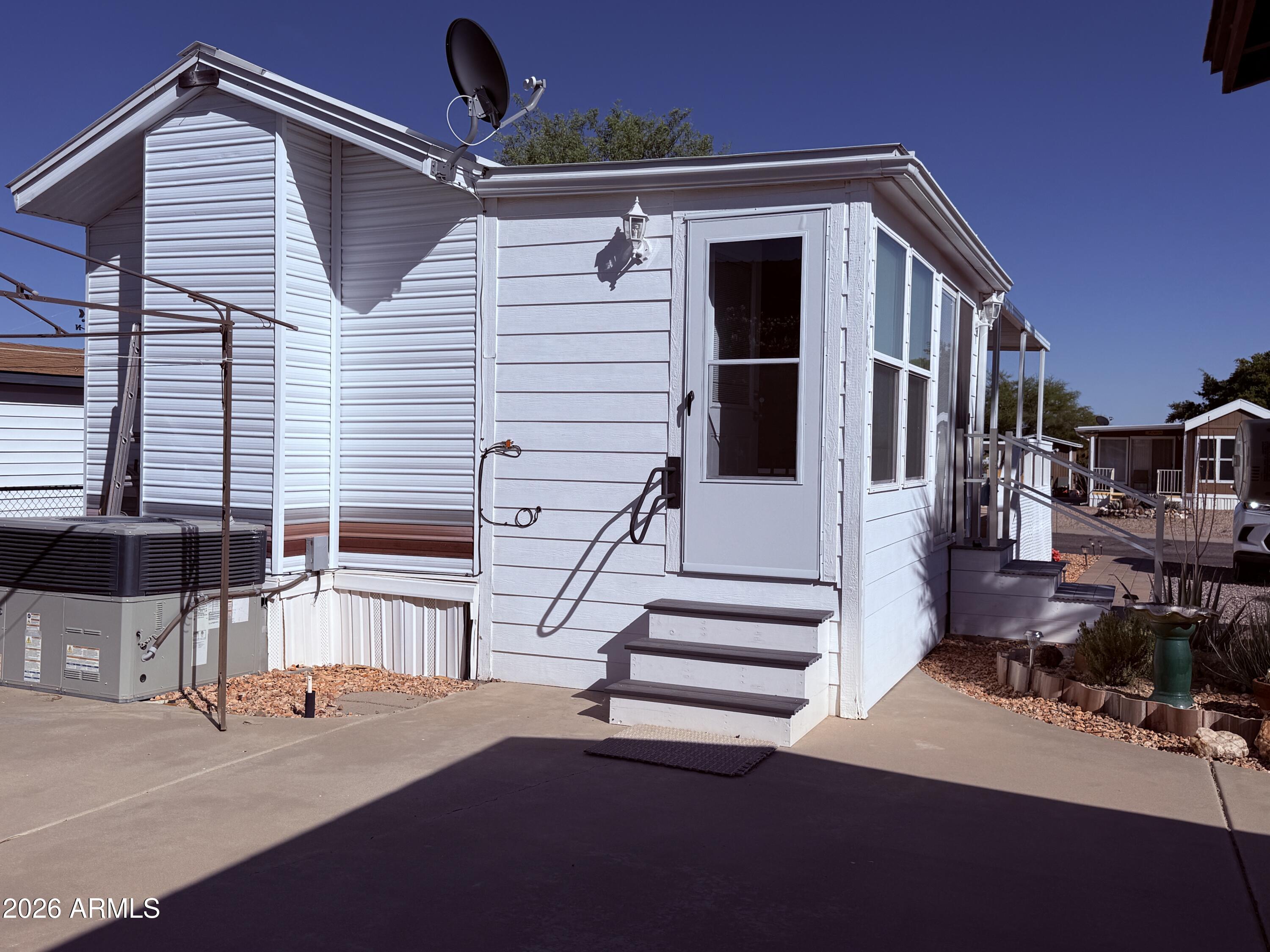 ESCAPEES AT NORTH RANCH - Residential