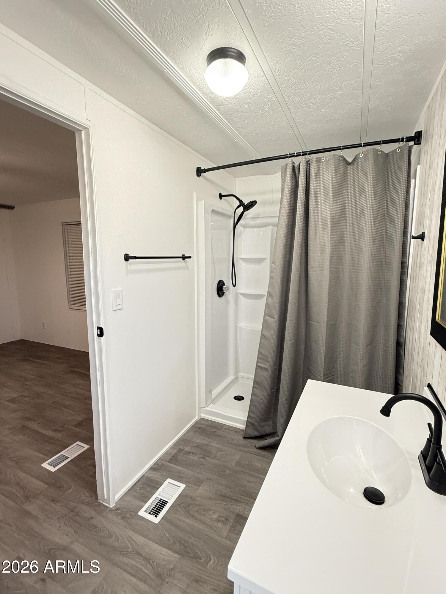 ALMA MEADOWS - Residential