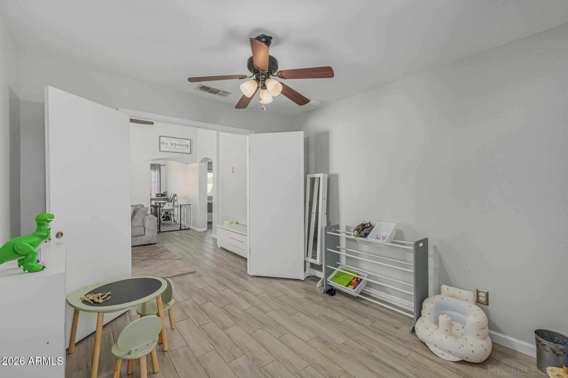 SUNDIAL UNIT 1 - Residential