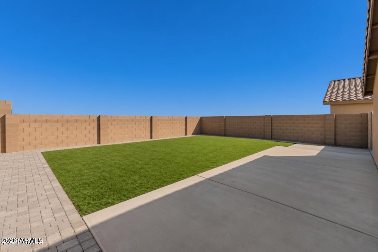 SUNDIAL UNIT 1 - Residential