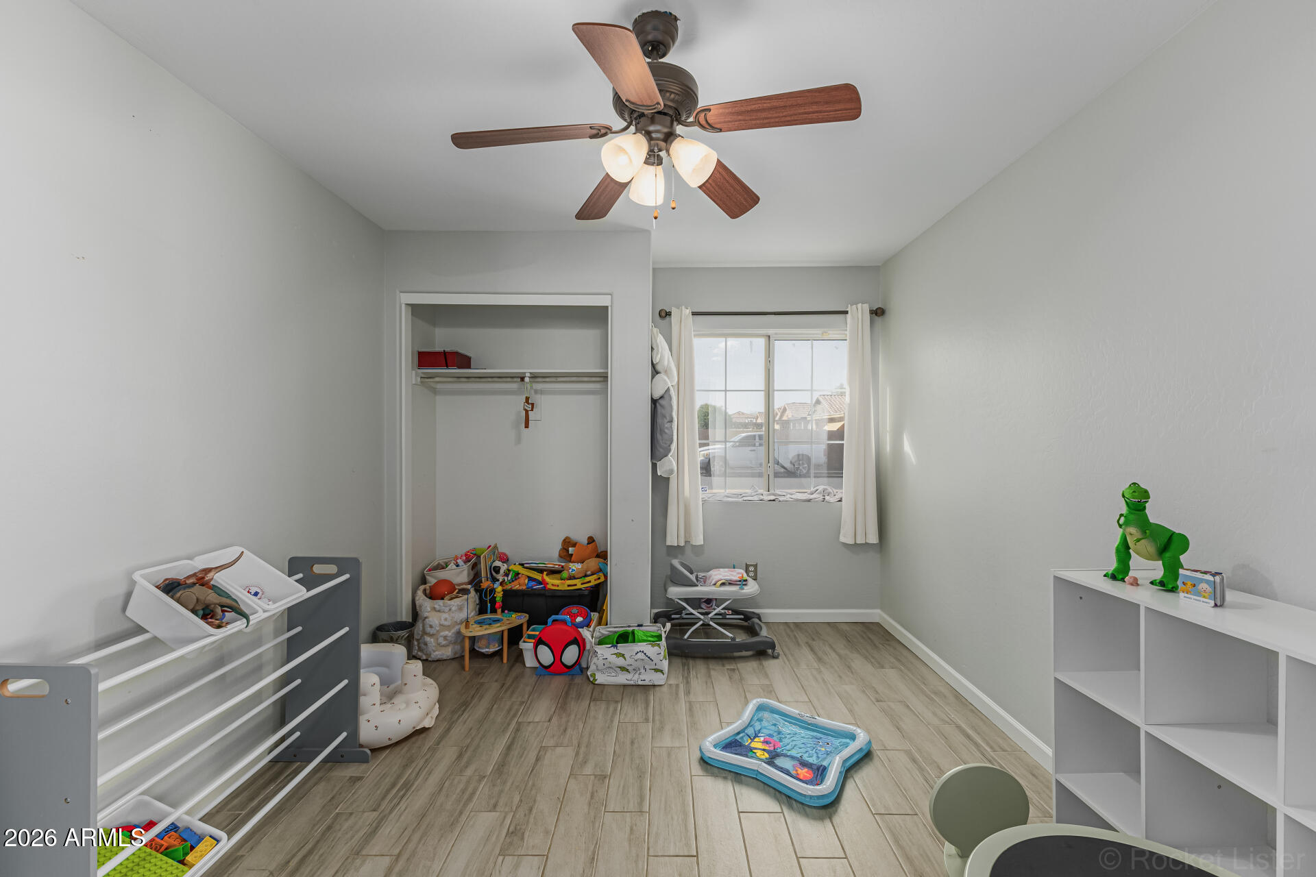 SUNDIAL UNIT 1 - Residential