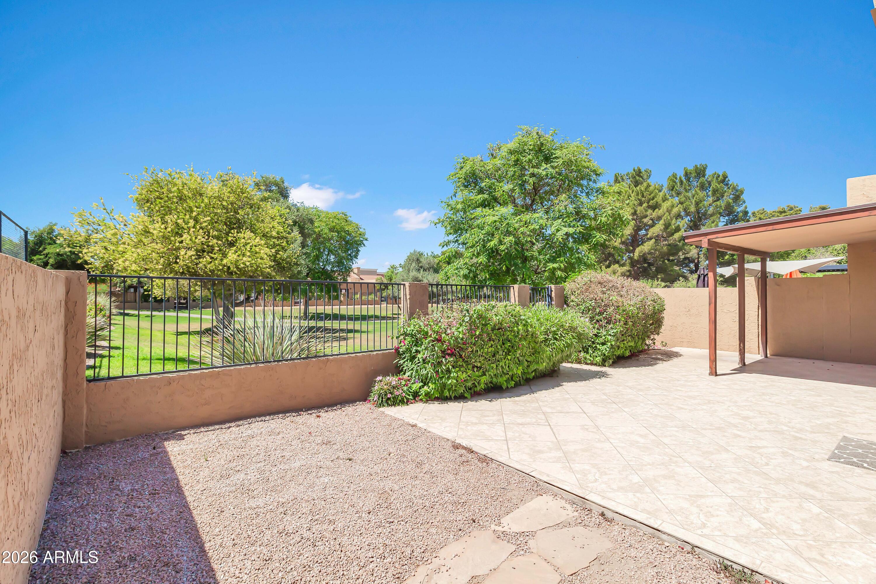 HACIENDA DEL REY - Residential