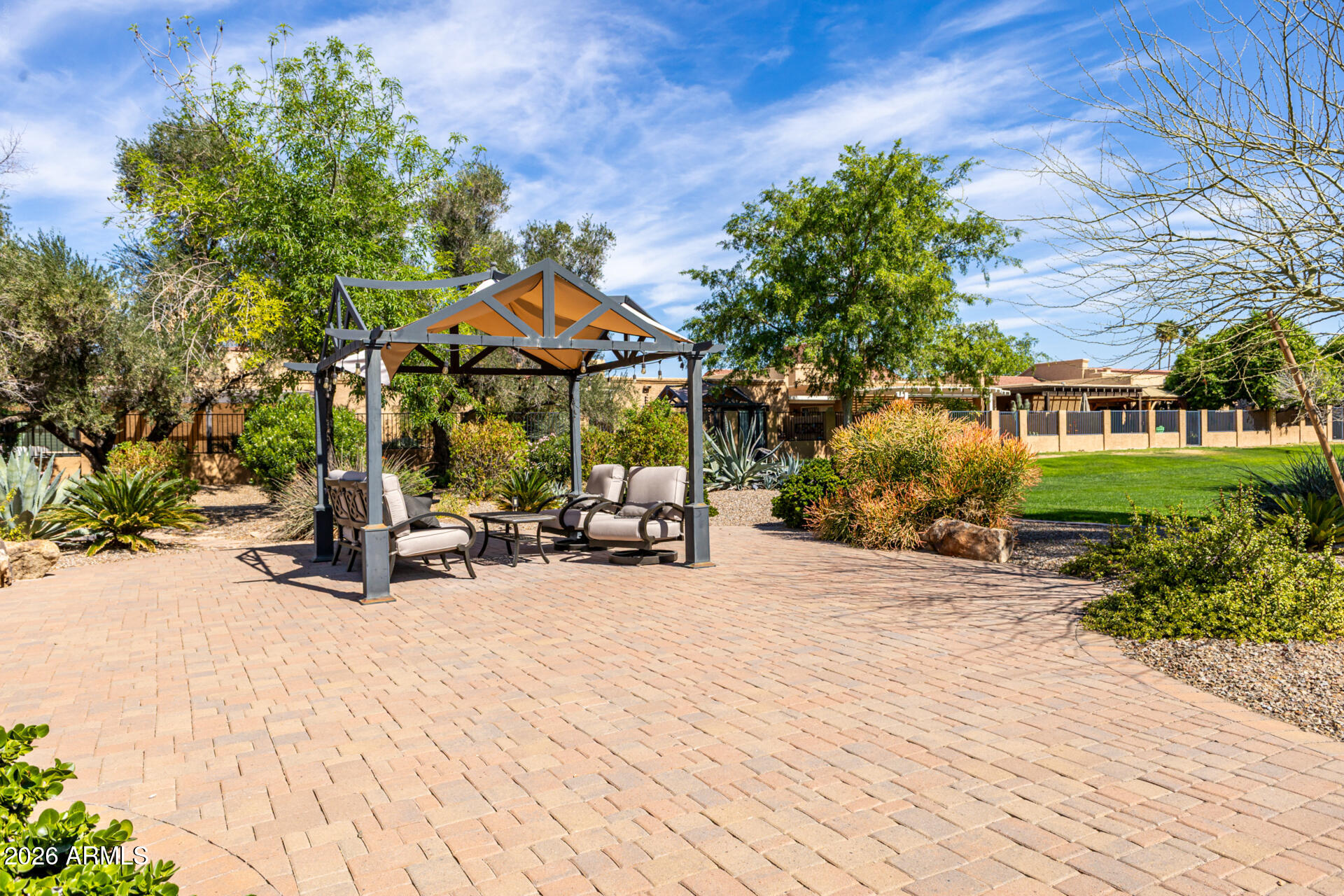 HACIENDA DEL REY - Residential
