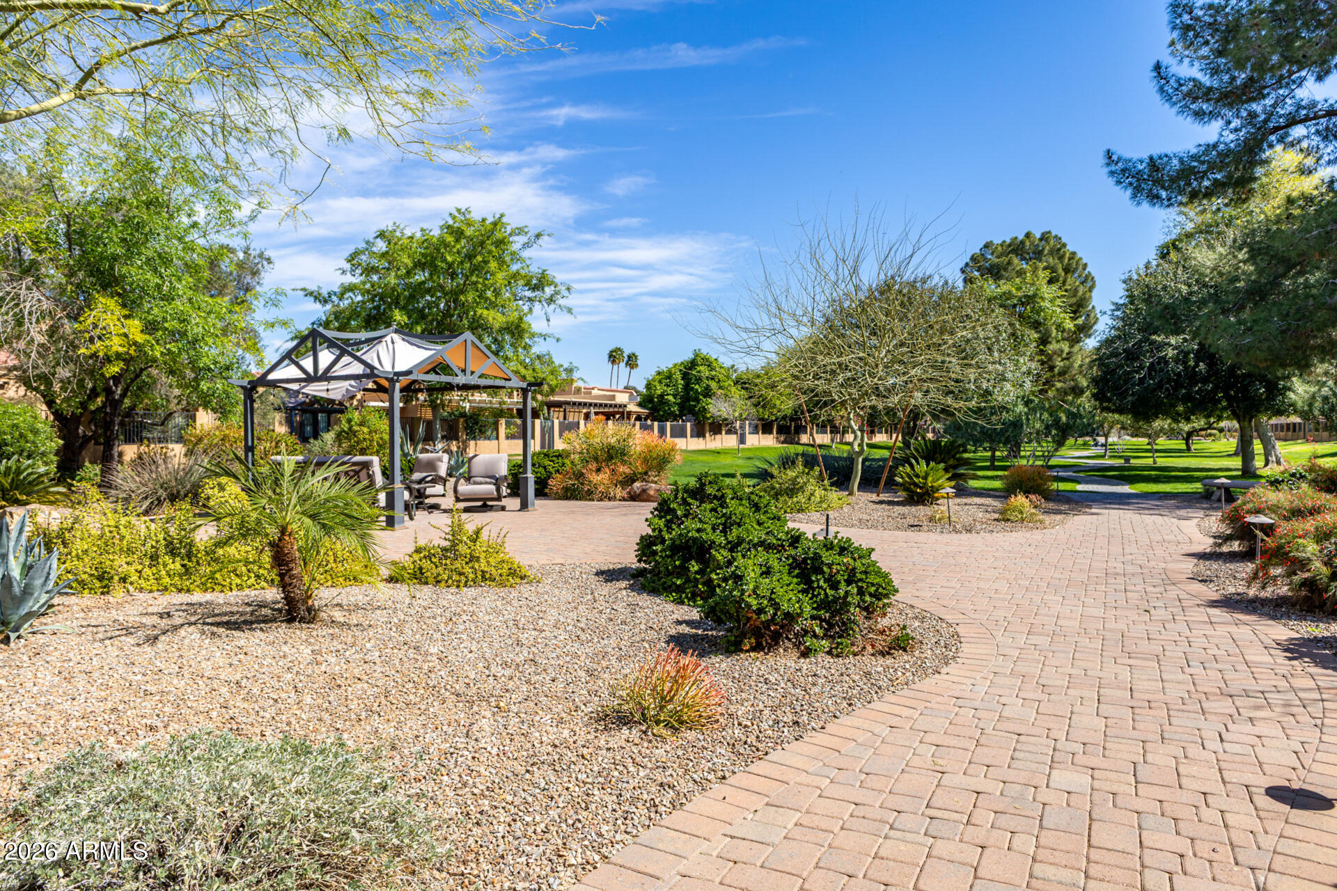HACIENDA DEL REY - Residential