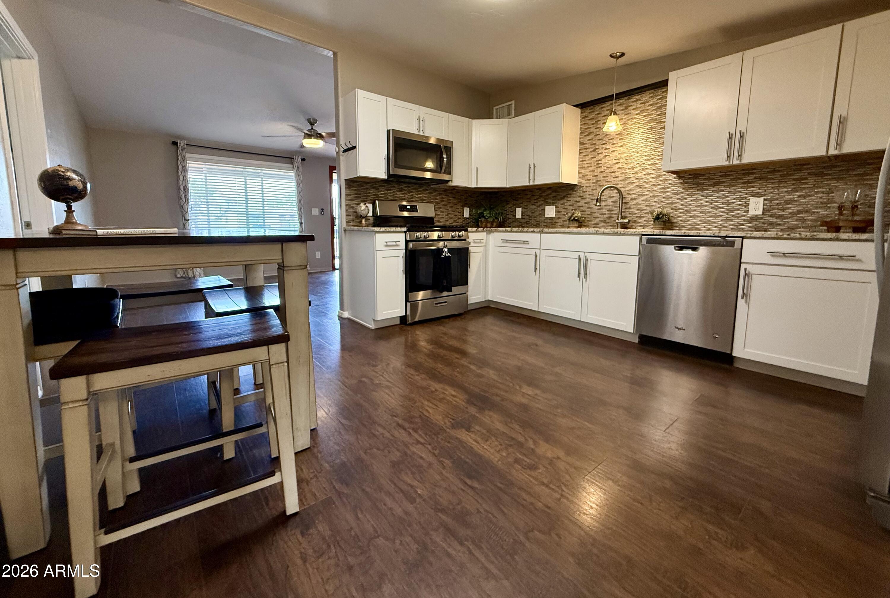 GARDEN CANYON - Residential