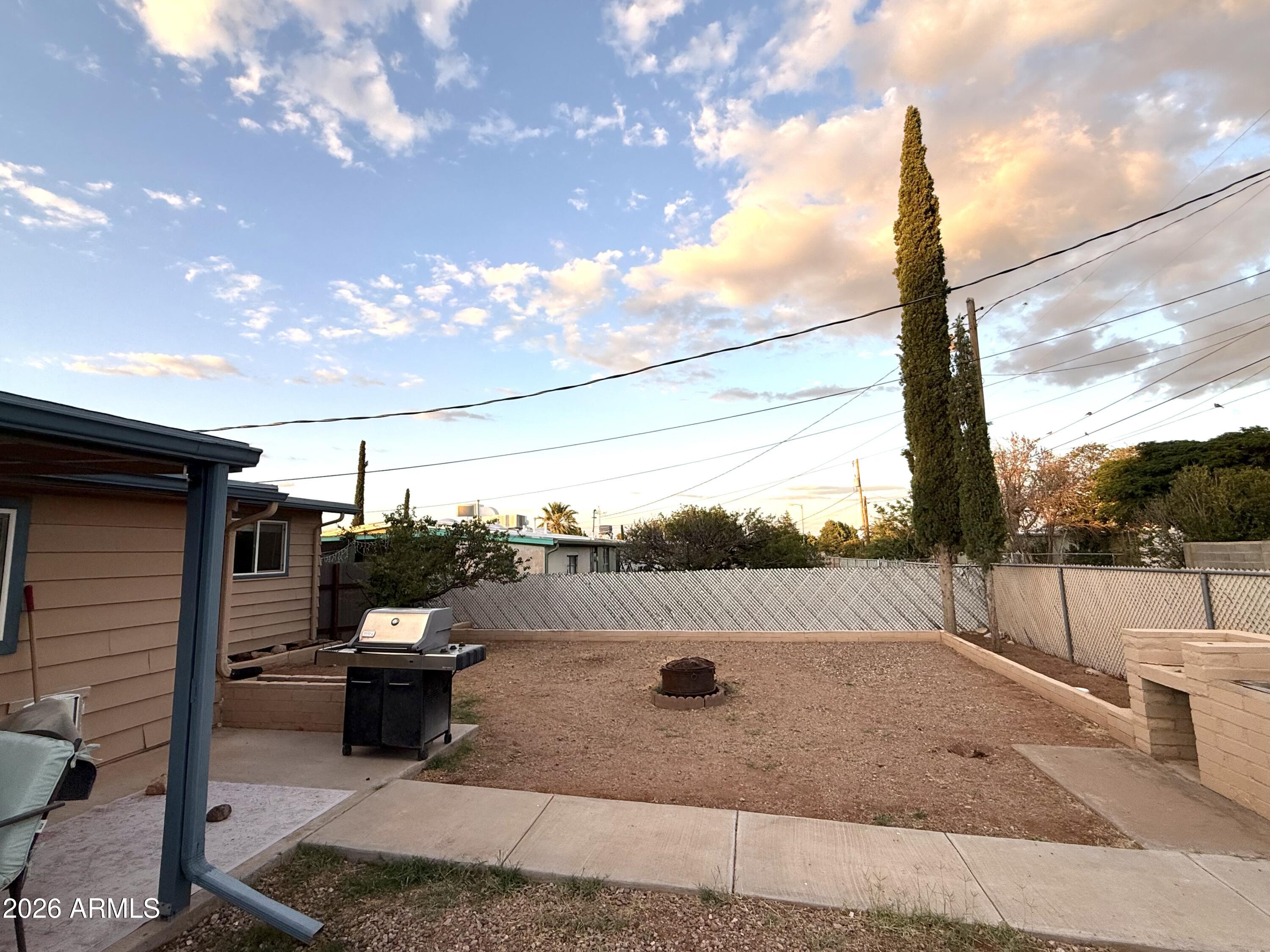 GARDEN CANYON - Residential