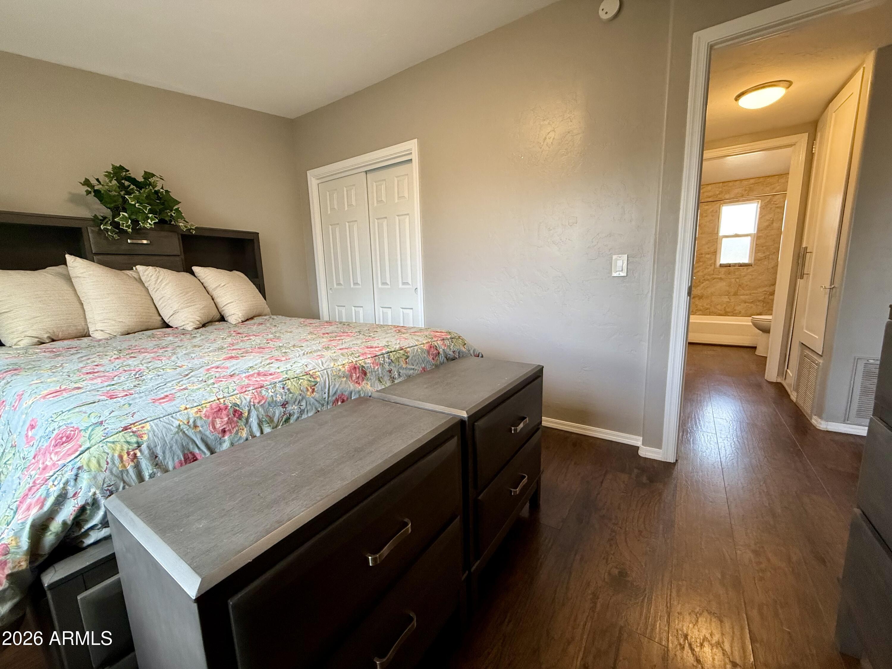 GARDEN CANYON - Residential
