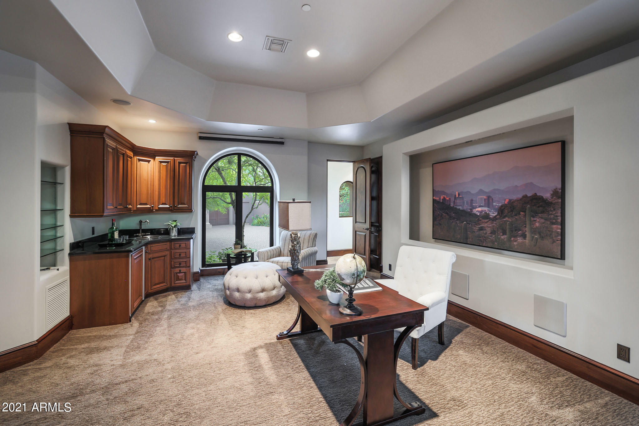 SCOTTSDALE MOUNTAIN - Residential