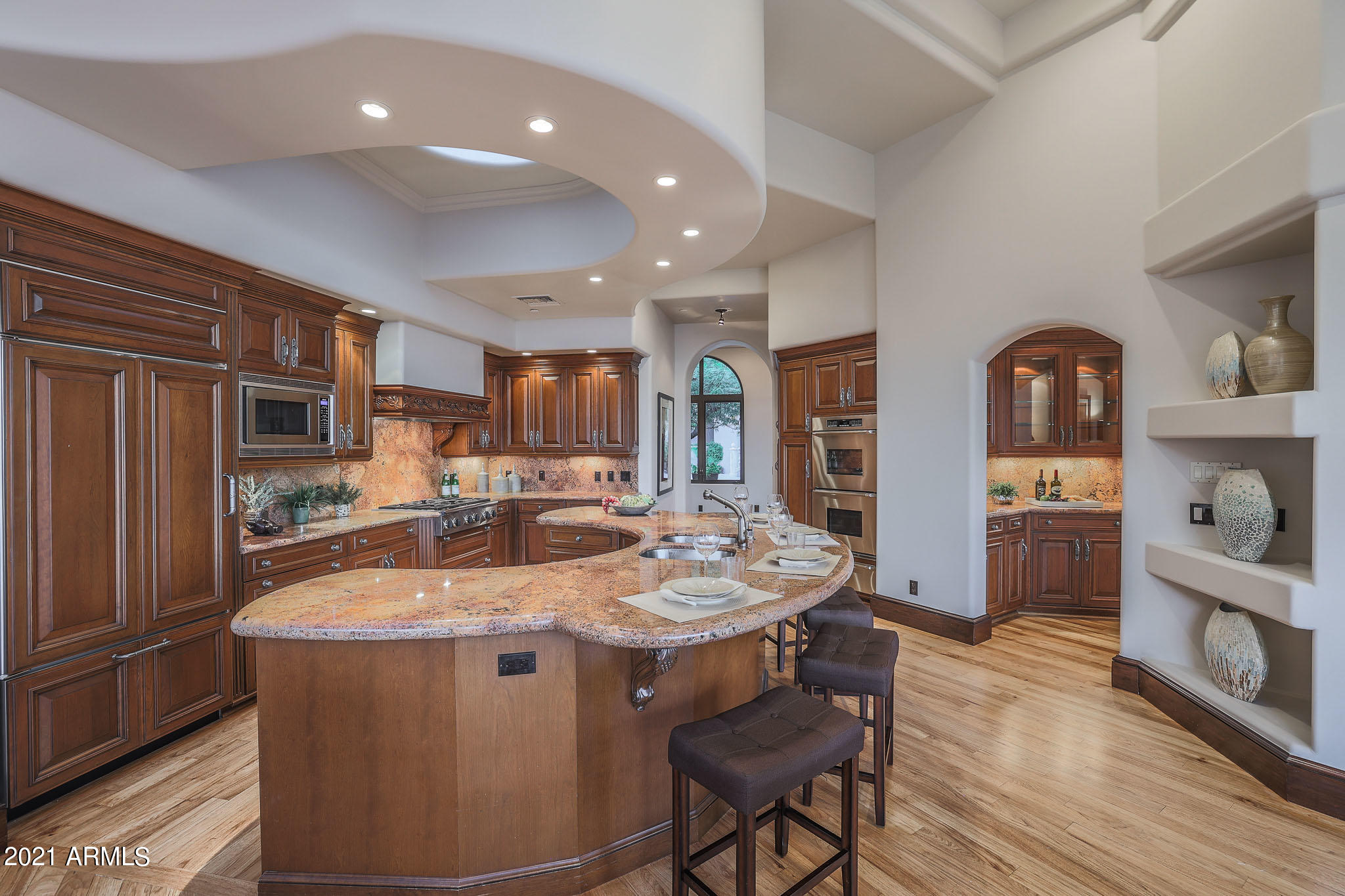 SCOTTSDALE MOUNTAIN - Residential