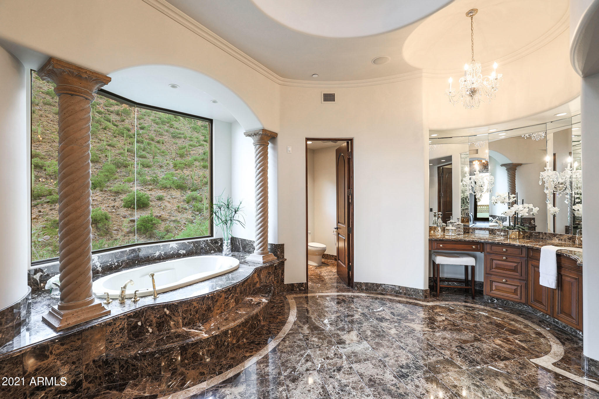 SCOTTSDALE MOUNTAIN - Residential