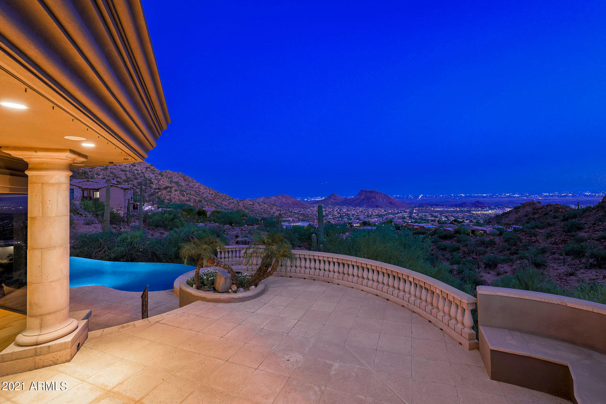 SCOTTSDALE MOUNTAIN - Residential