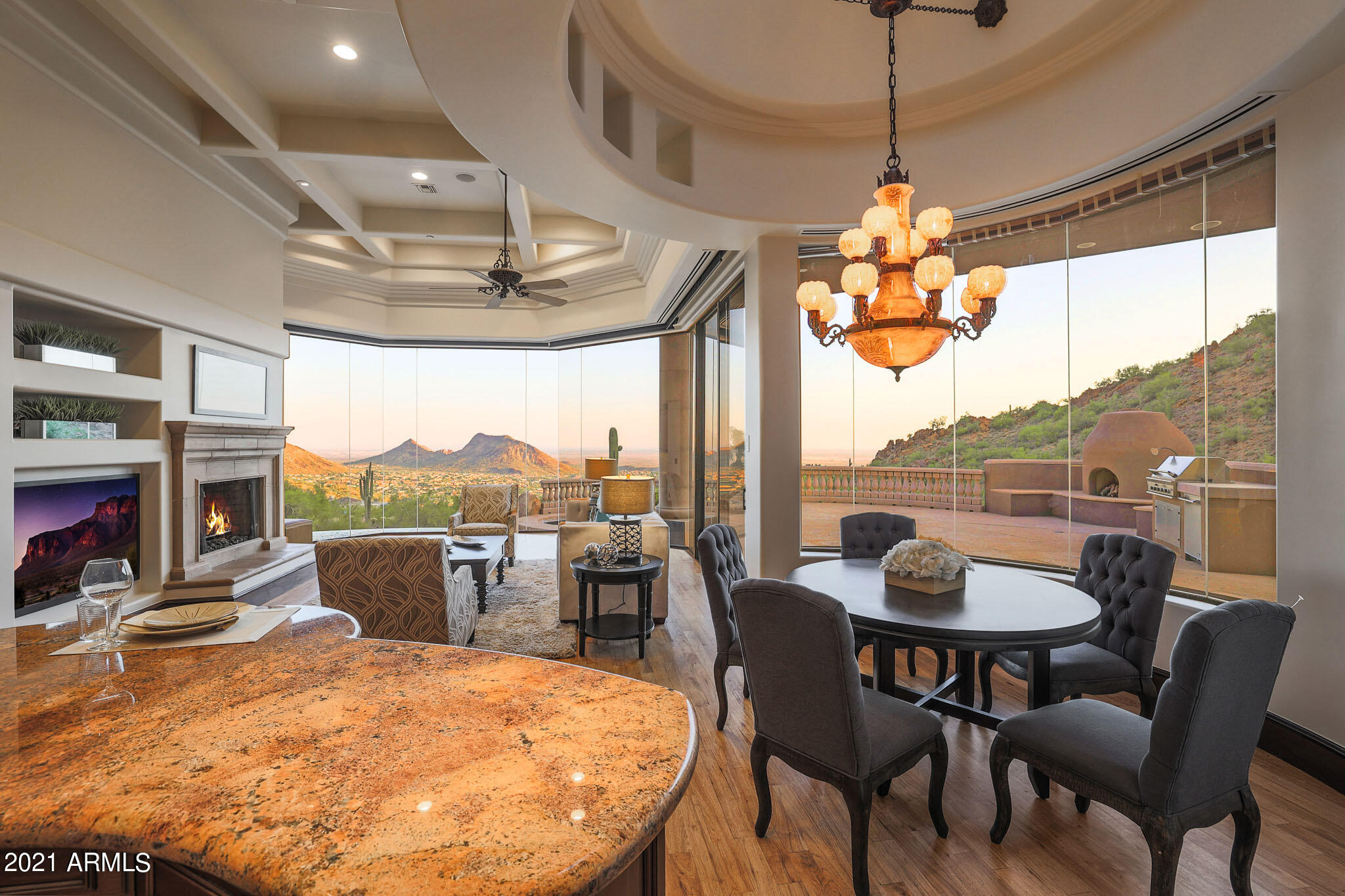 SCOTTSDALE MOUNTAIN - Residential